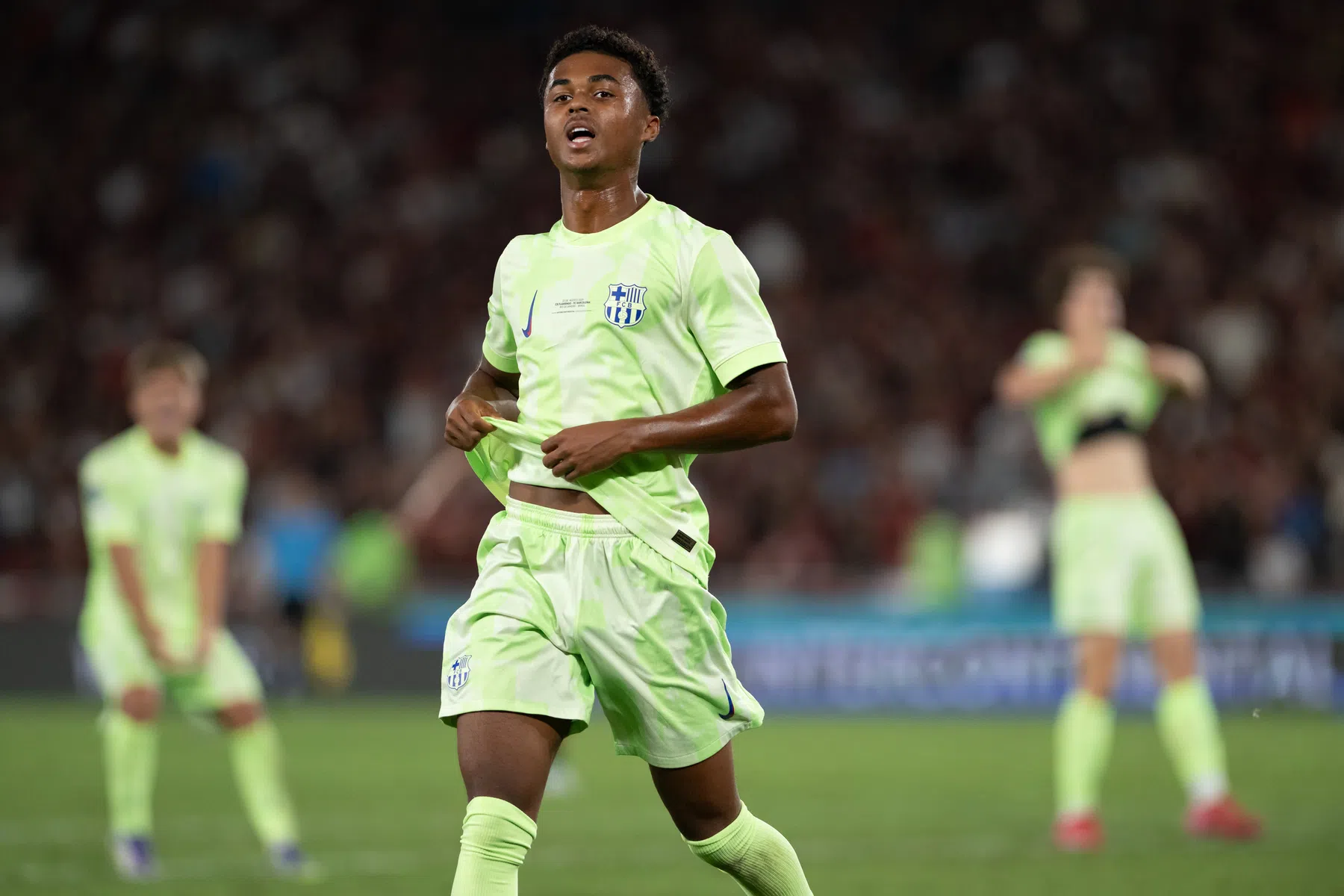 Kluivert treedt niet in de voetsporen van Huijsen: 'Nederland is mijn land'