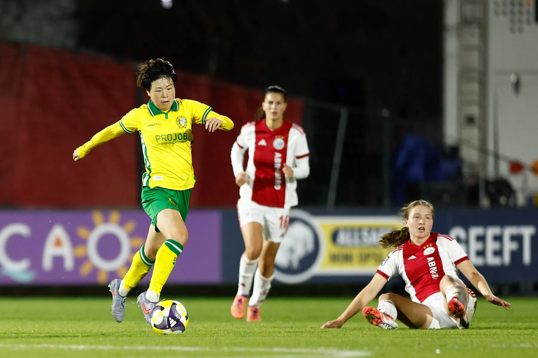 Ajax Vrouwen moet vrezen voor vroege uitschakeling in Europa Cup