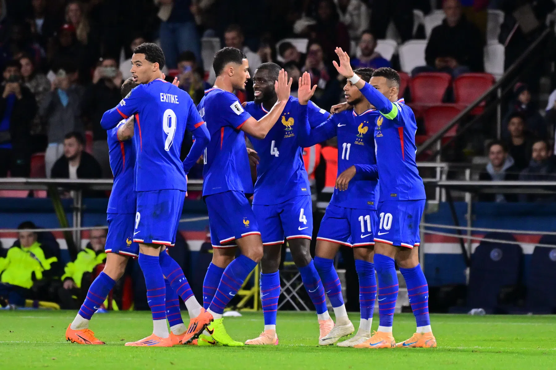 Frankrijk grijpt WK-ticket, Albanië naar play-offs ten koste van aartsrivaal