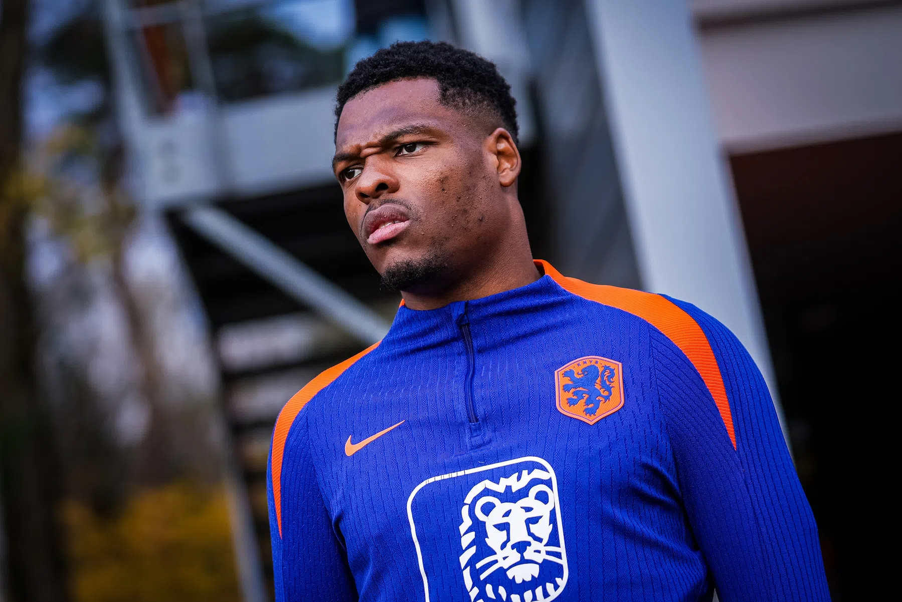Dumfries haakt af bij Oranje voor clash met Polen