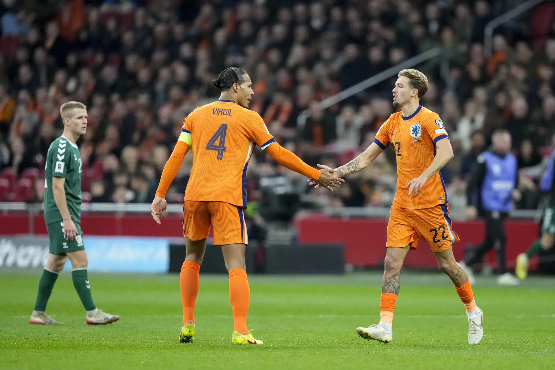 'Emotionele' Valente ineens met zijn voorbeelden op het veld: 'Droom die uitkomt'