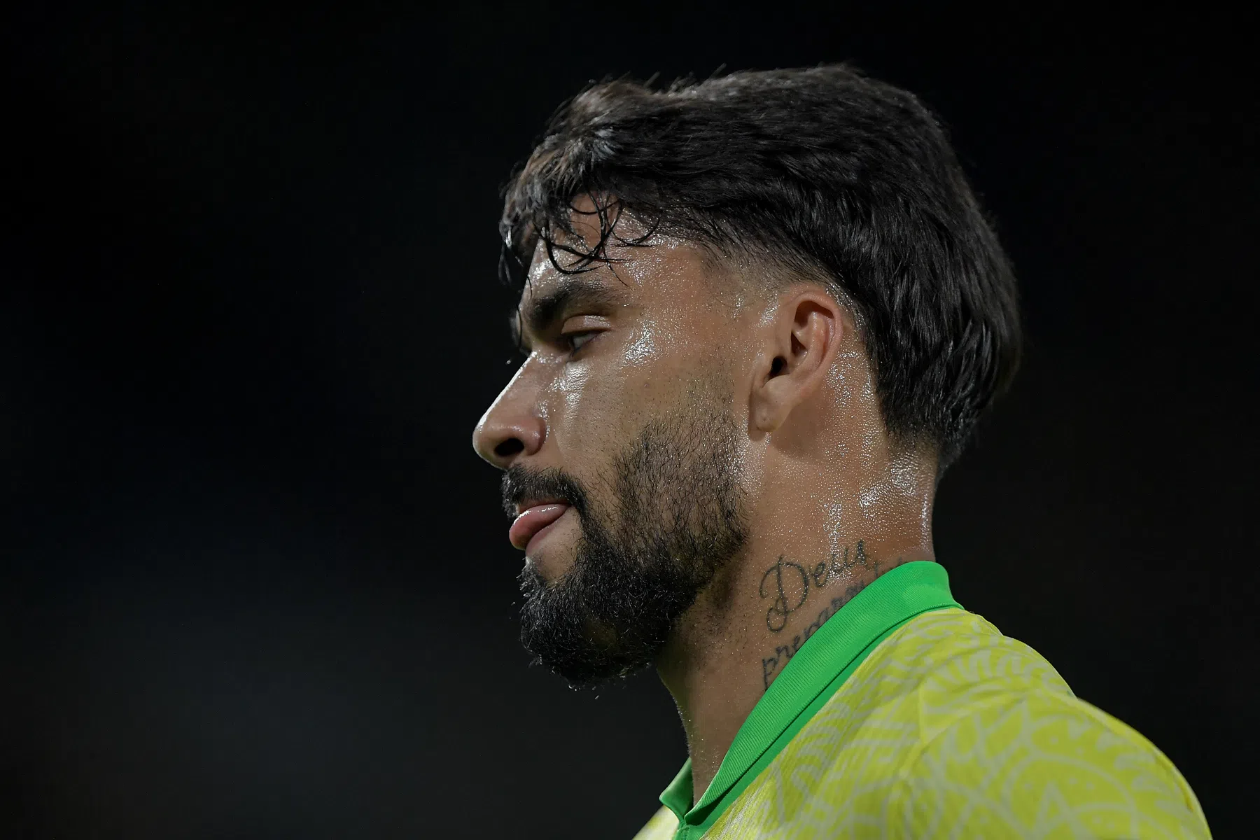Hopeloze penalty Paquetà kost Brazilië oefenzege op Tunesië