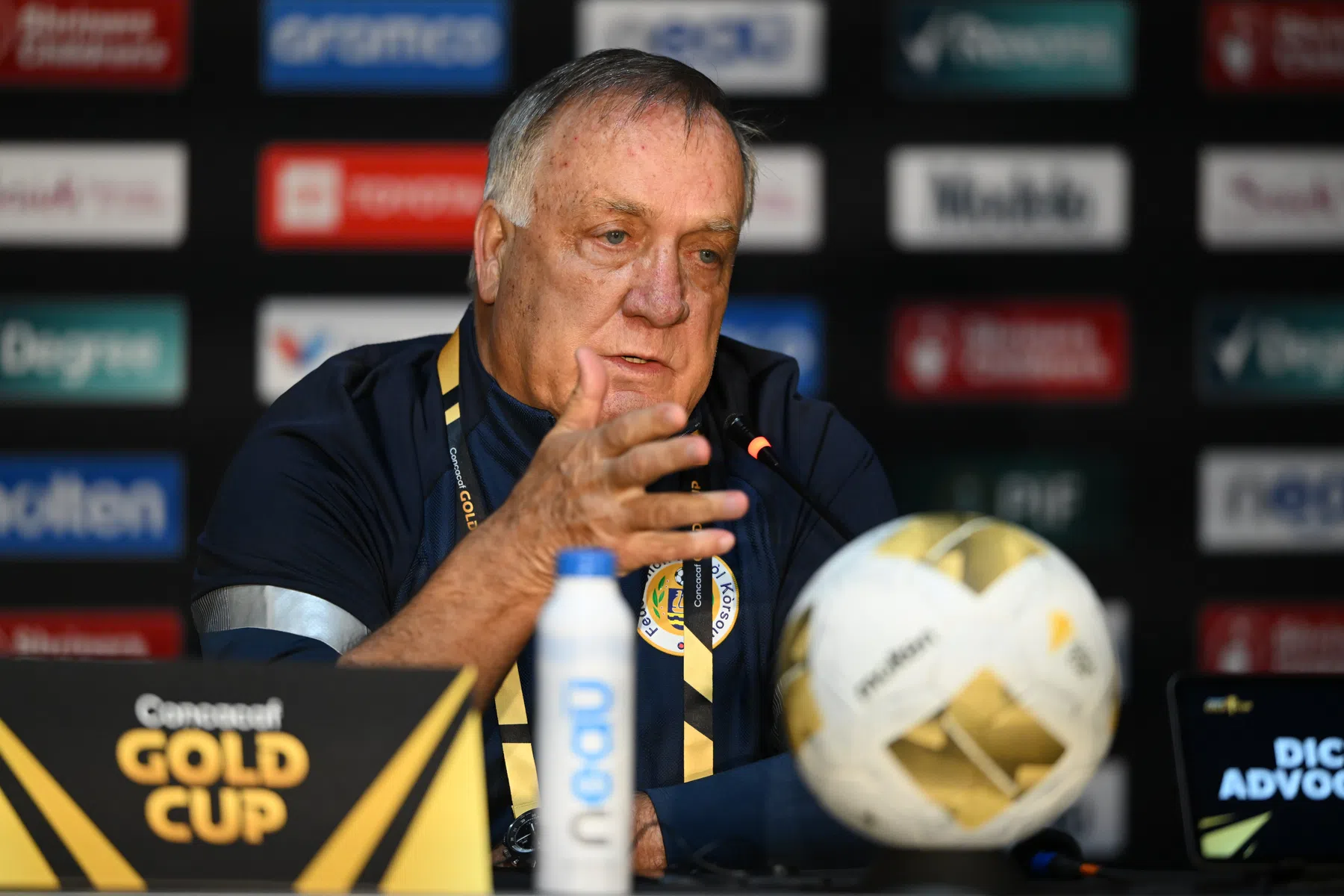 Advocaat kan oudste WK-bondscoach worden, al is tachtiger ook nog in de race