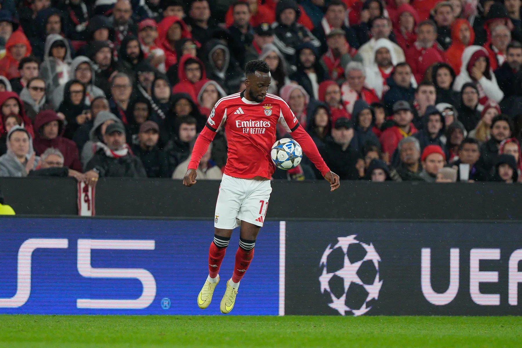 Nieuwe tegenvaller richting duel met Ajax: Benfica-aanvaller breekt enkel