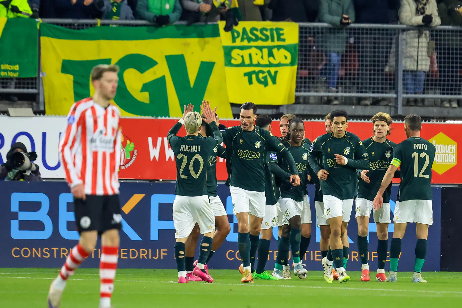 Sierhuis behoedt Fortuna voor nederlaag tegen Sparta