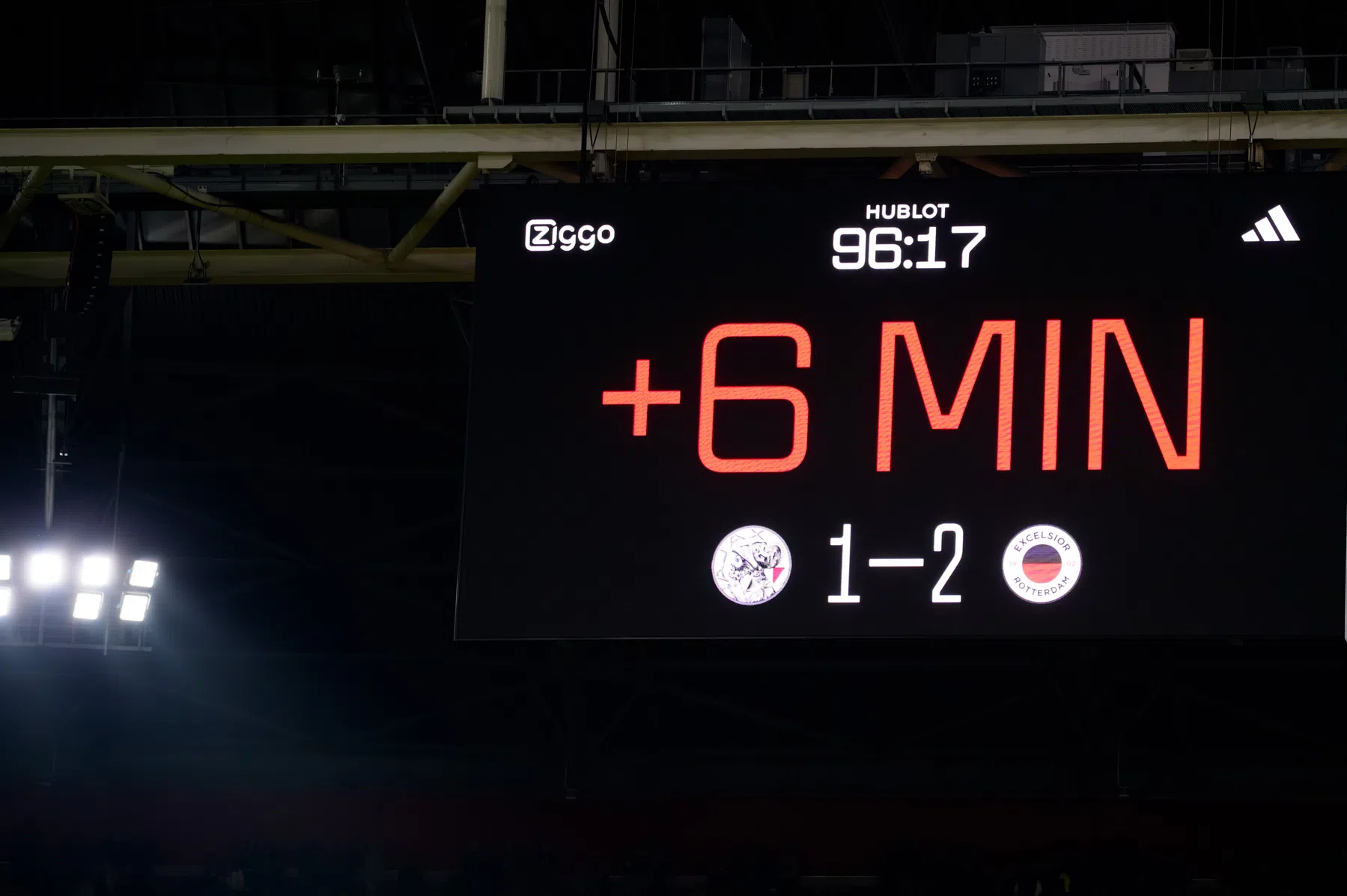 Crisis Ajax bereikt Portugal: 'Een seizoen om snel te vergeten'