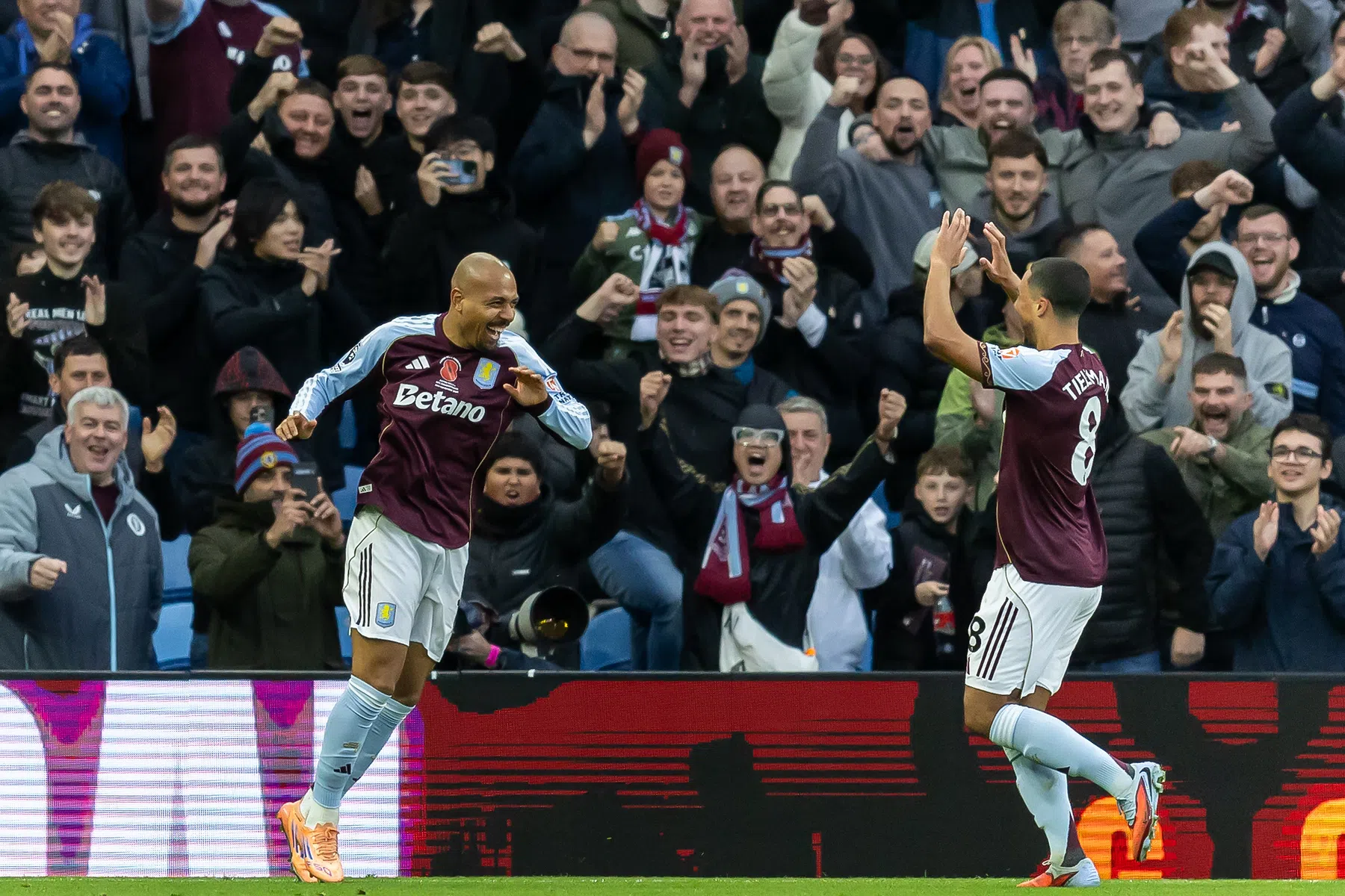 Malen belangrijk voor winnend Aston Villa