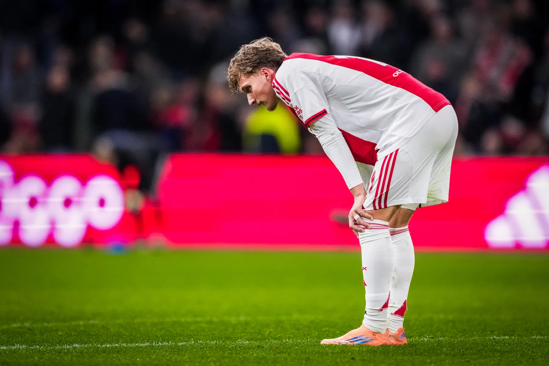 Crisis geduid: 'Ik denk dat ze enorm vechten tegen het Ajax-voetbal'