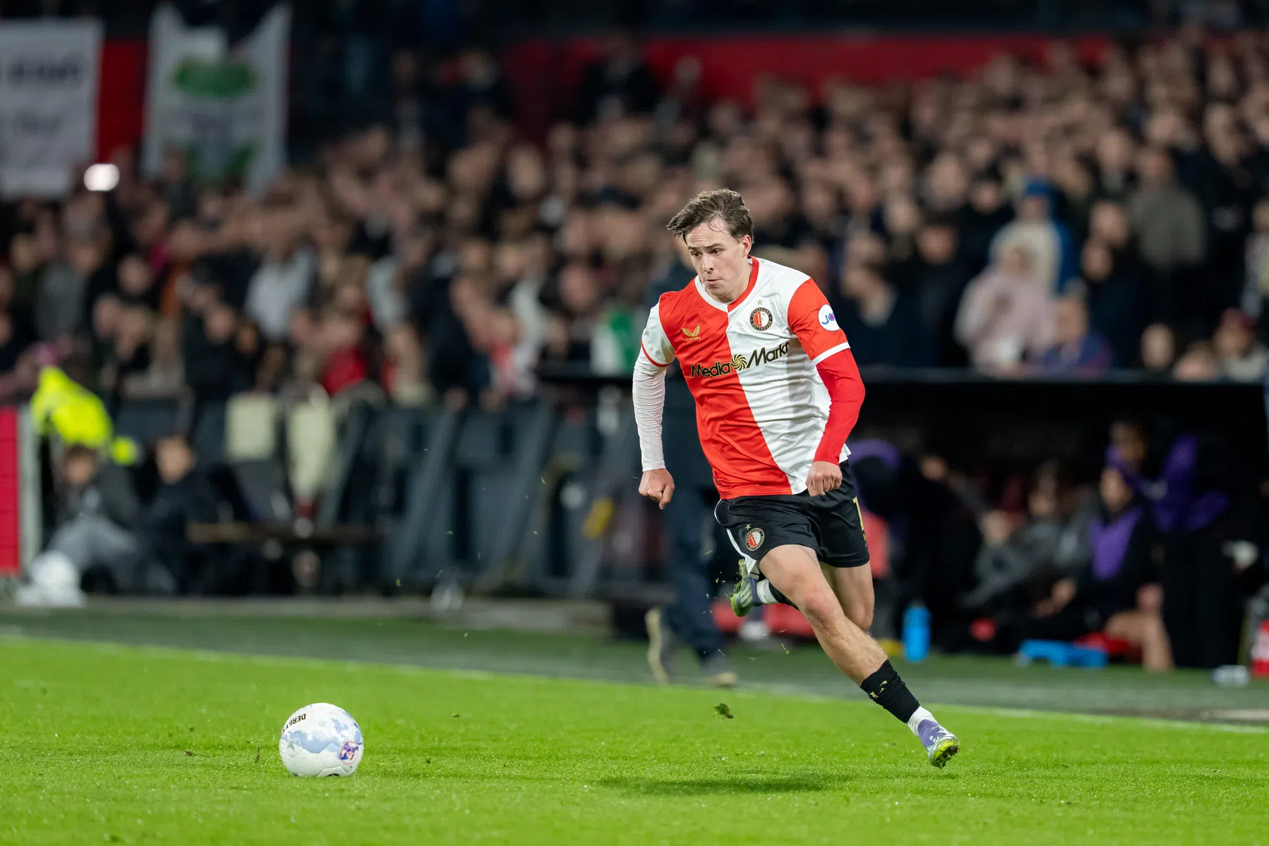 Van Persie duidelijk over Sauer: 'Dat is veel te weinig'