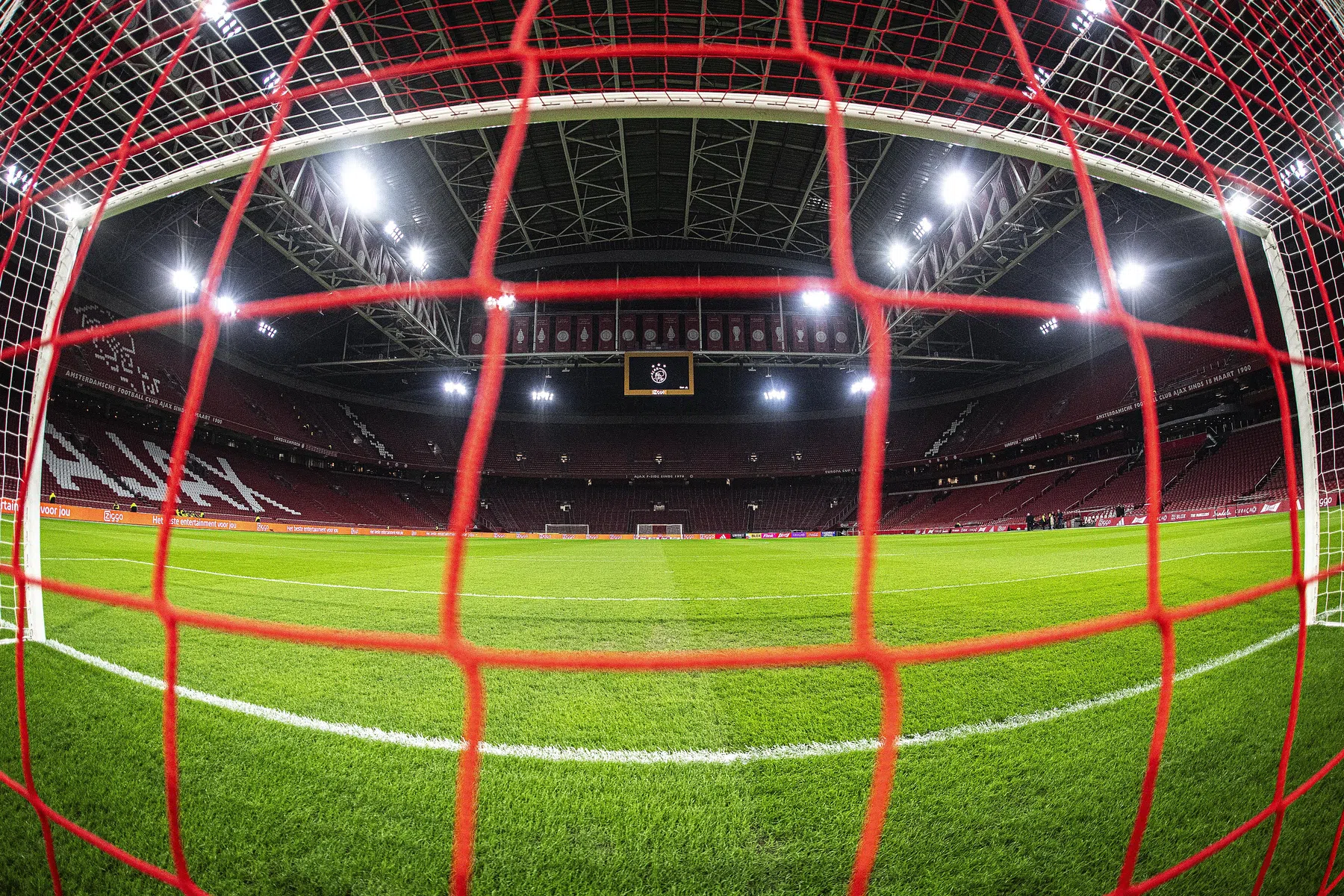 Kies tussen Ajax en Benfica: maak kans op 50x je inzet!