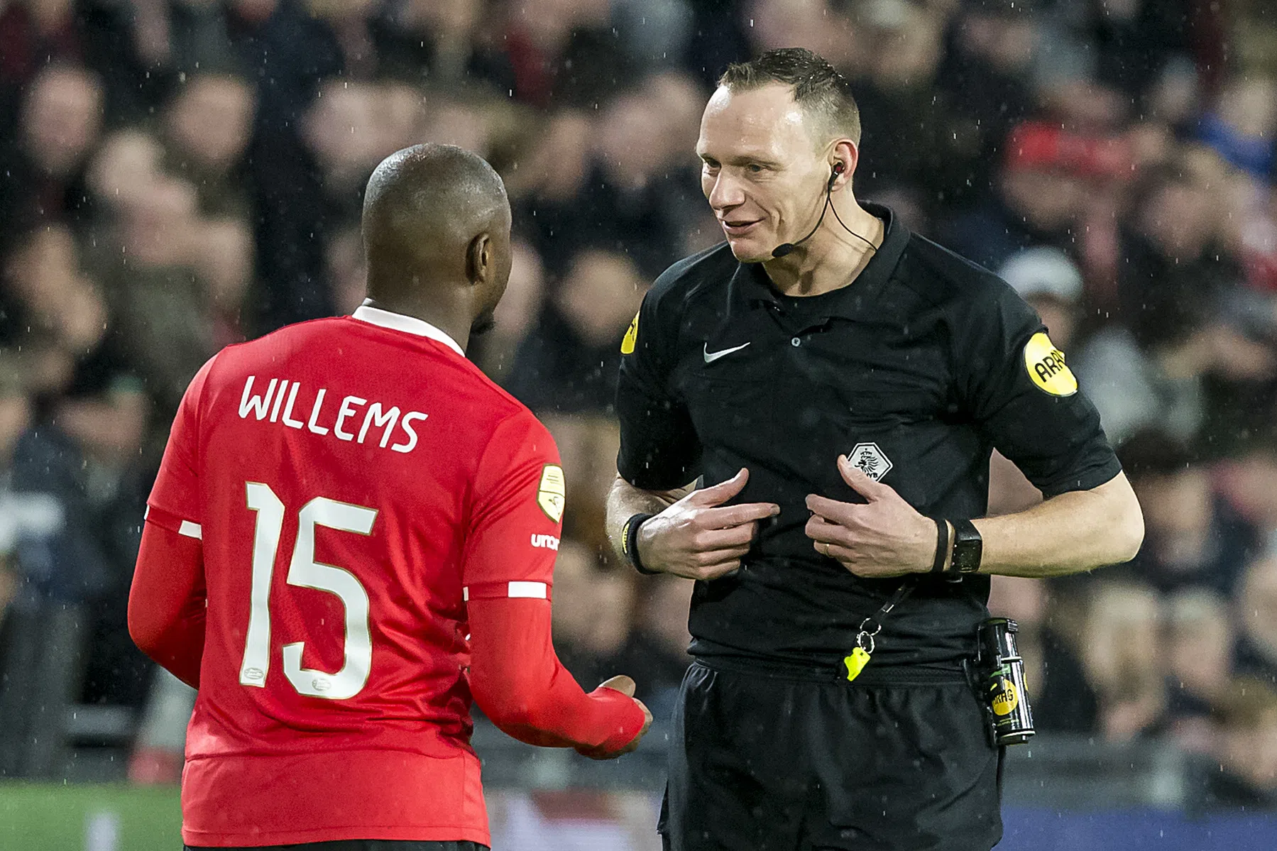 Voormalig scheids Janssen over duistere periode: 'Was mensenschuw'