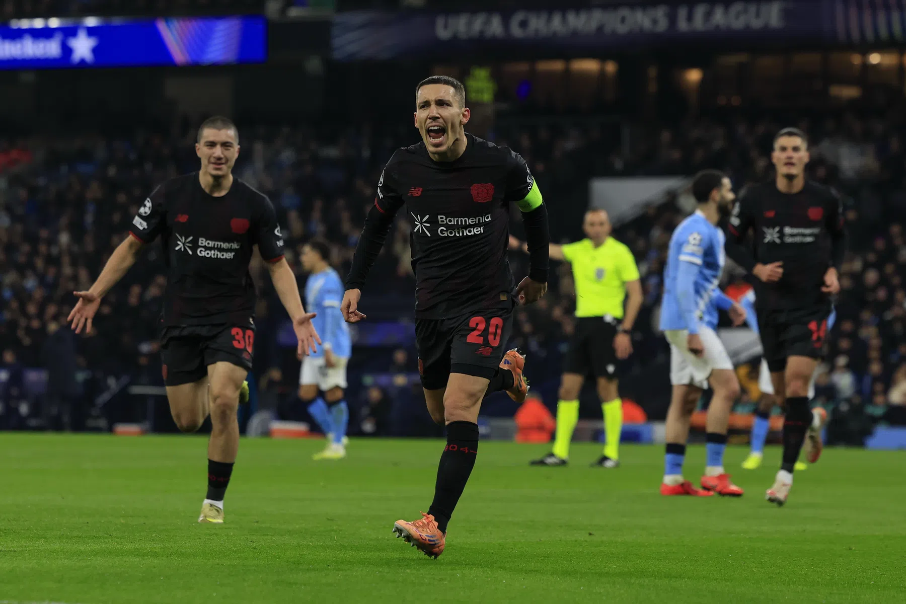 Leverkusen stunt tegen Man City, Juve ploetert boven de poolcirkel naar zege