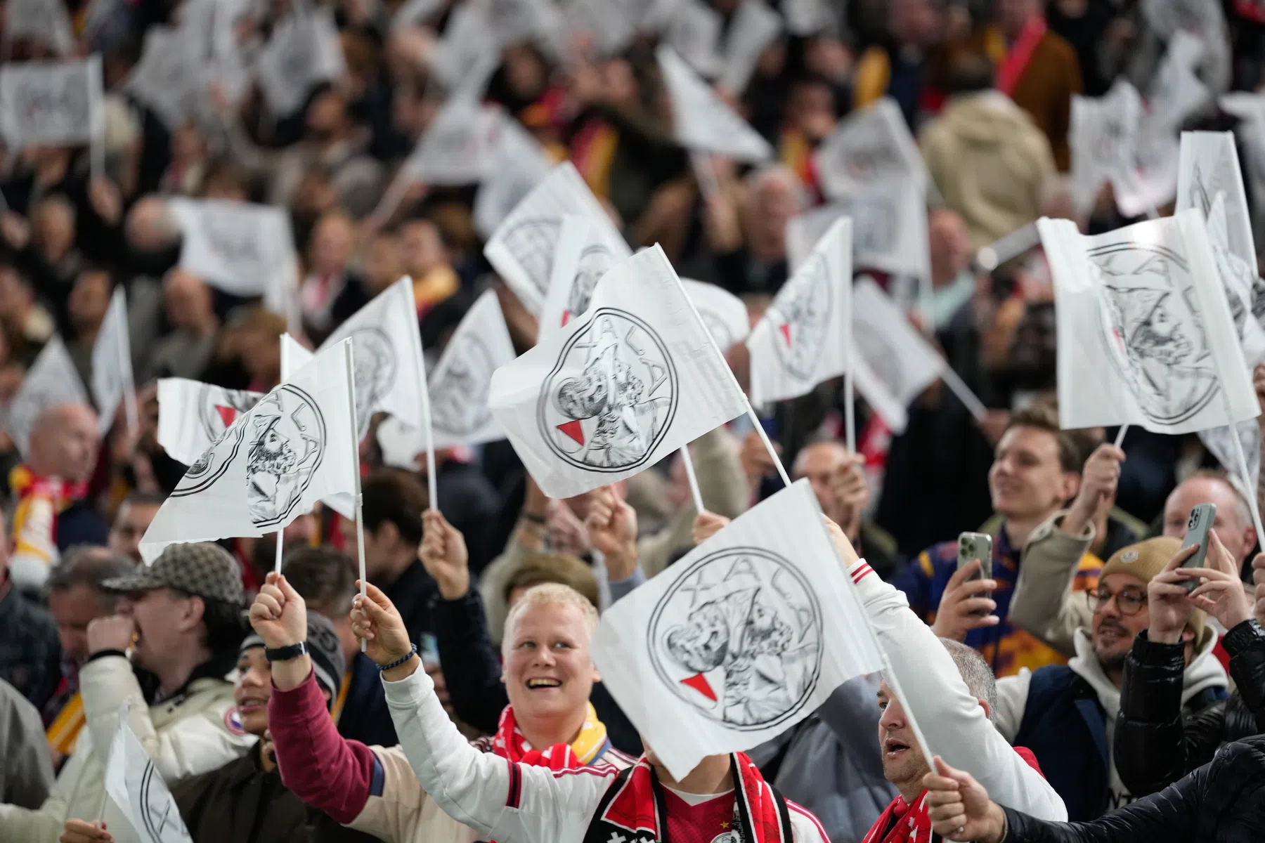 Zo wordt de kans geschat dat Ajax zijn eerste CL-punt(en) pakt tegen Benfica