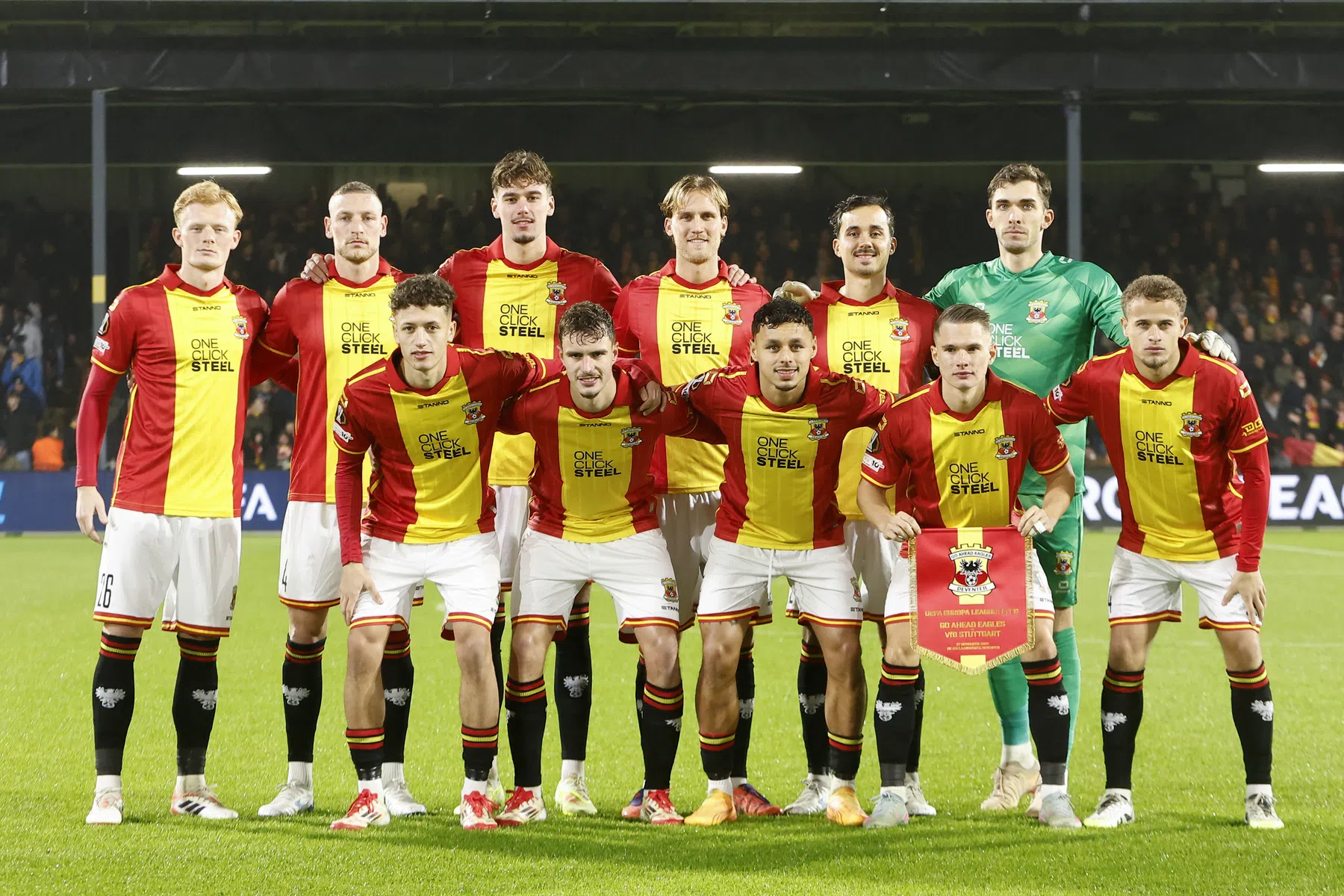 Go Ahead Eagles op Rapport: twee ruime voldoendes op kansloze avond