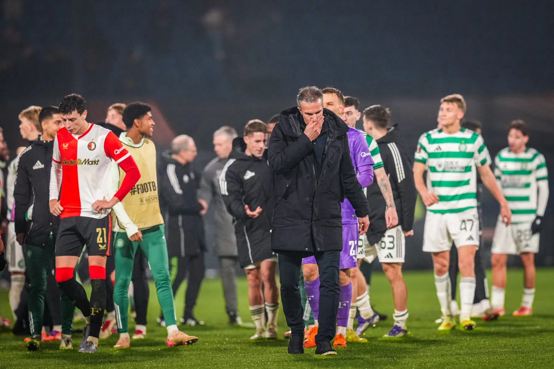 Kritiek op Feyenoord: 'Weer te laat, killing is dat, je mag dit een crisis noemen'
