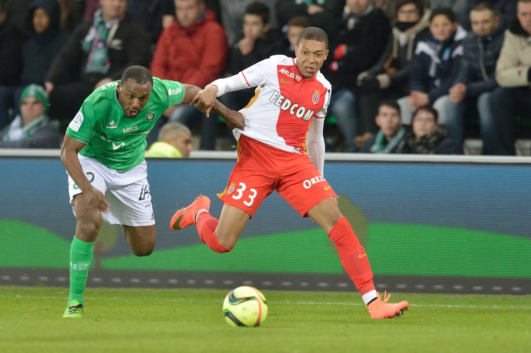 Tien jaar profvoetballer Mbappe: op jacht naar de heilige graal