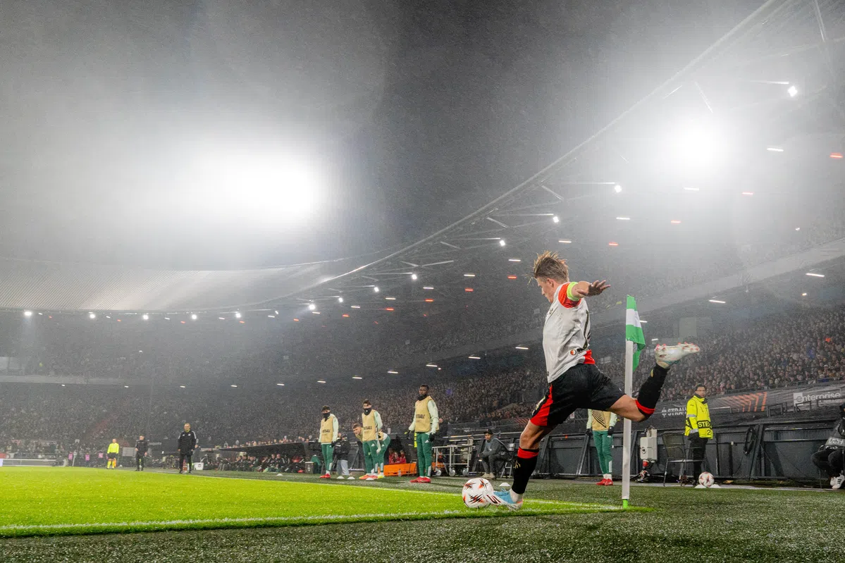 Feyenoord zet 'historische stap' in eenwording club en stadion