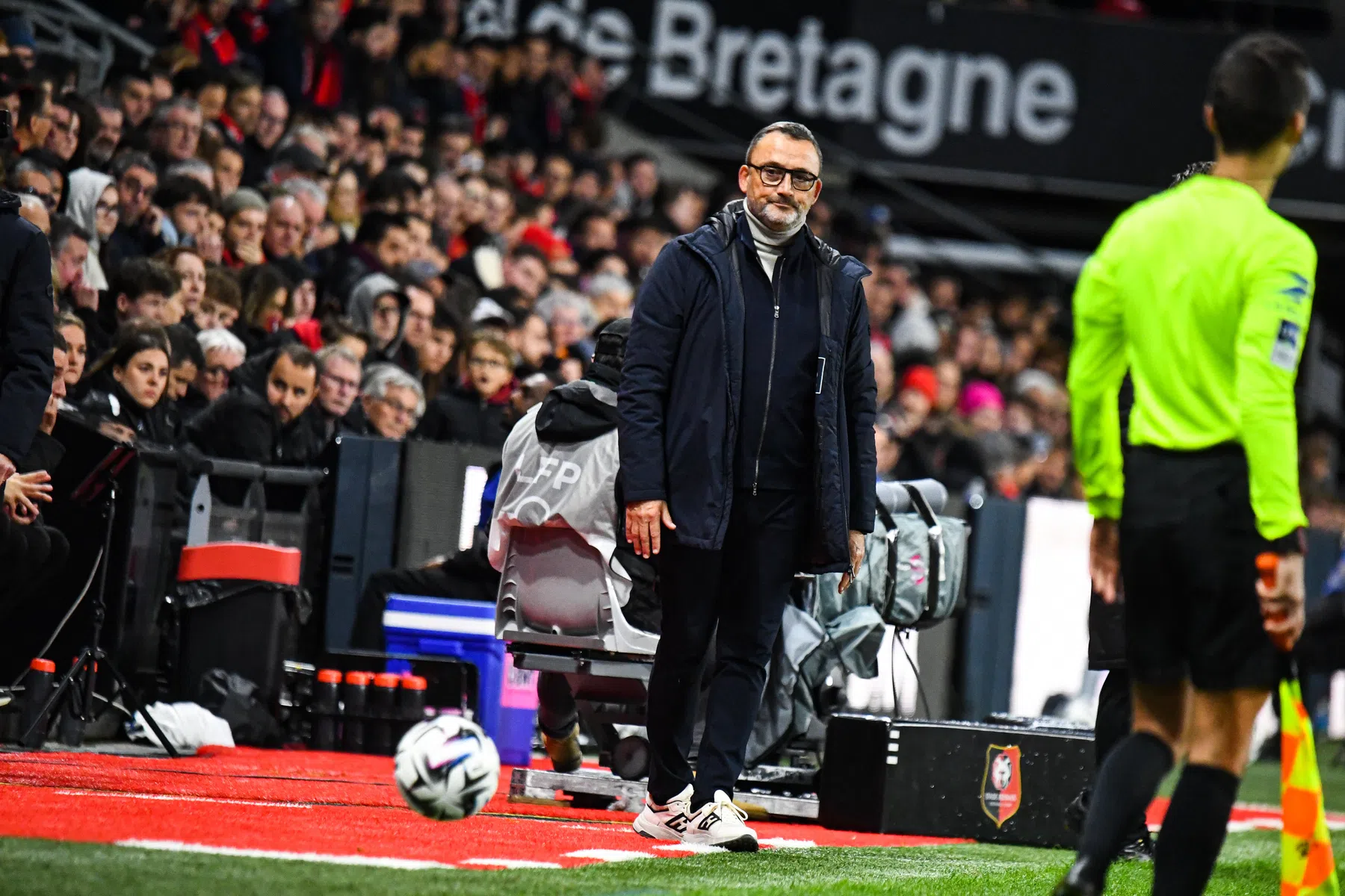 OGC Nice-trainer verrast met aanblijven na confrontatie met fans