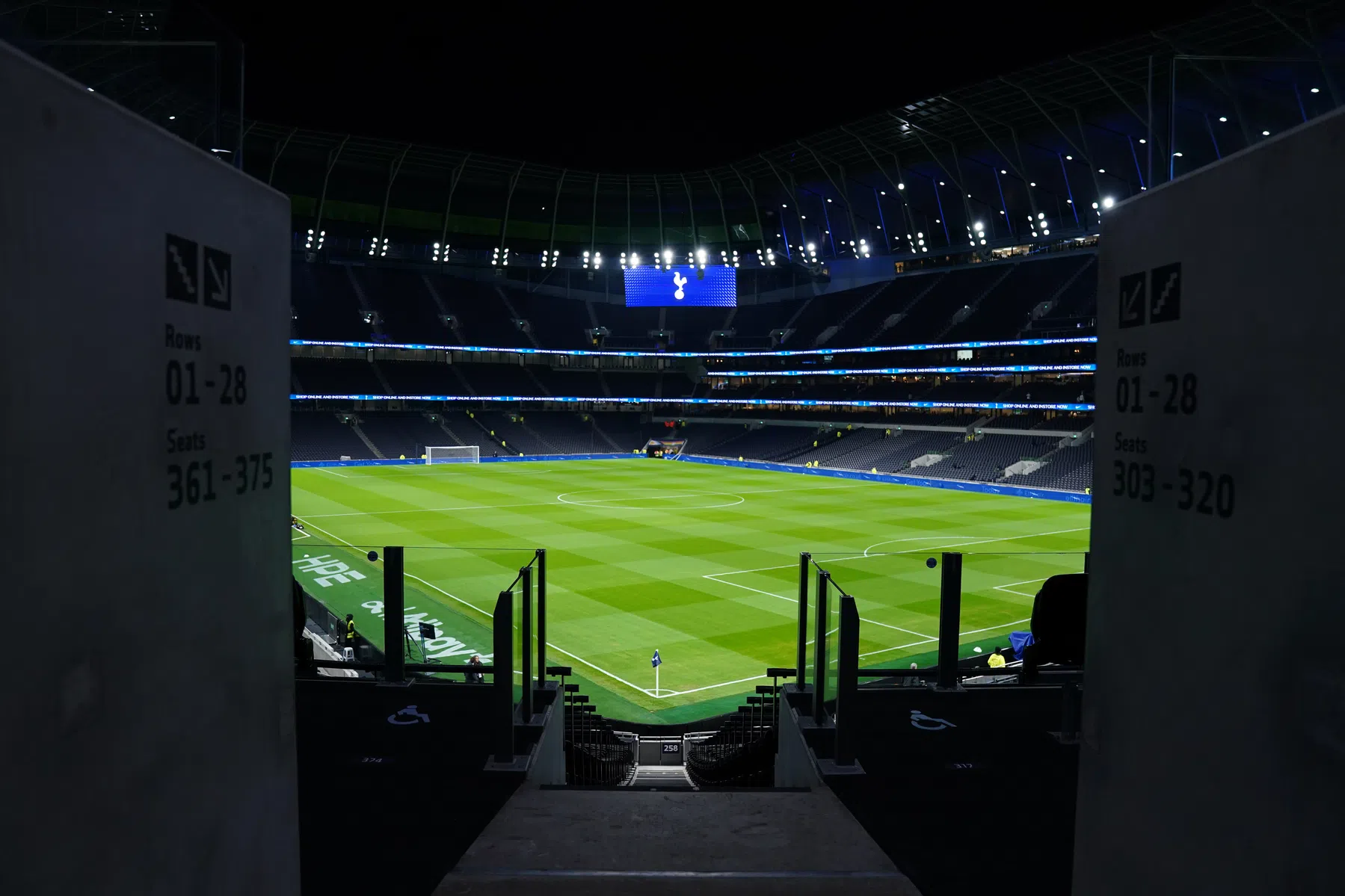 VI Travel Cadeaubon: het perfecte cadeau voor de voetballiefhebber!