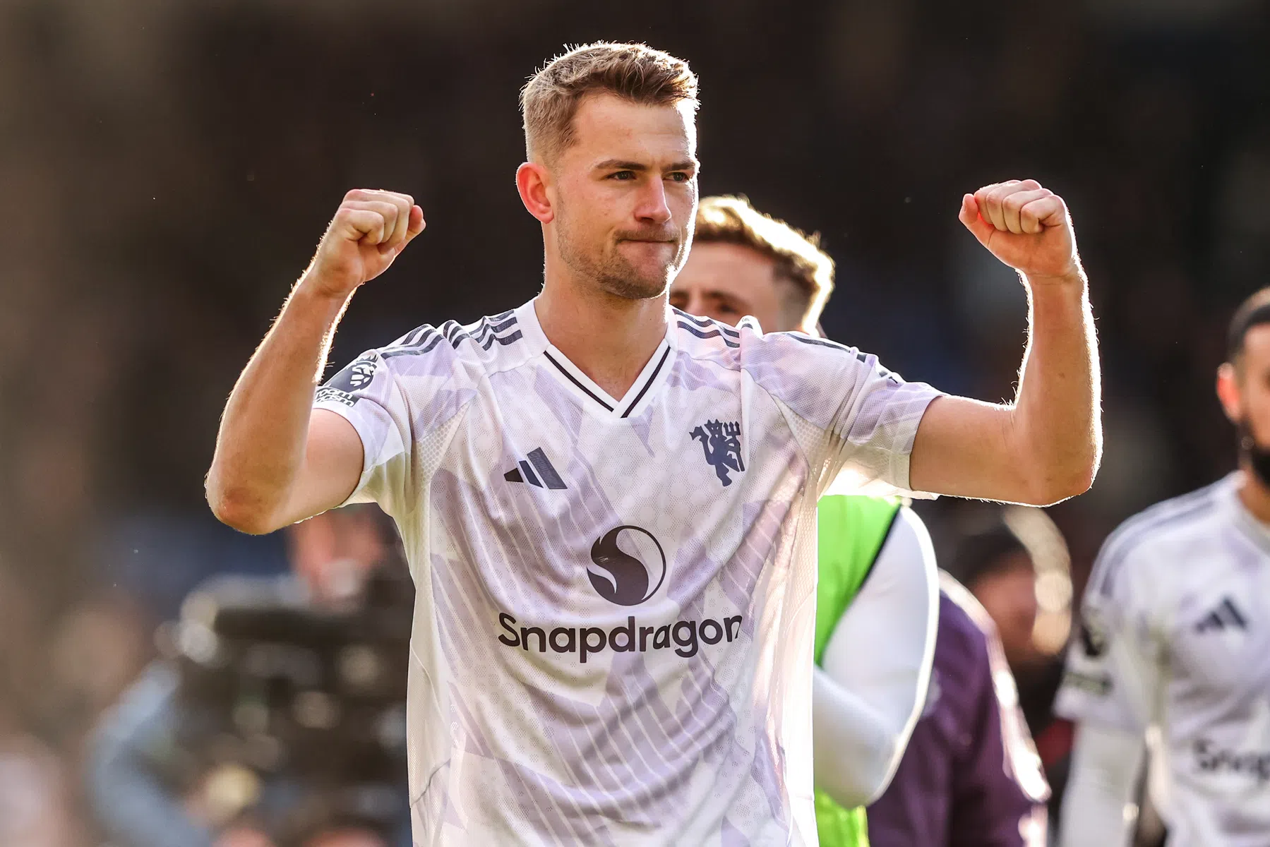 Beet na nominaties: De Ligt ontvangt prestigieuze prijs van Man Utd