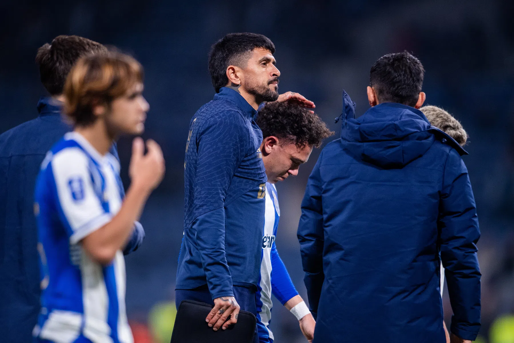 Tranen bij FC Porto: 'We wilden winnen voor Luuk en Pepê'