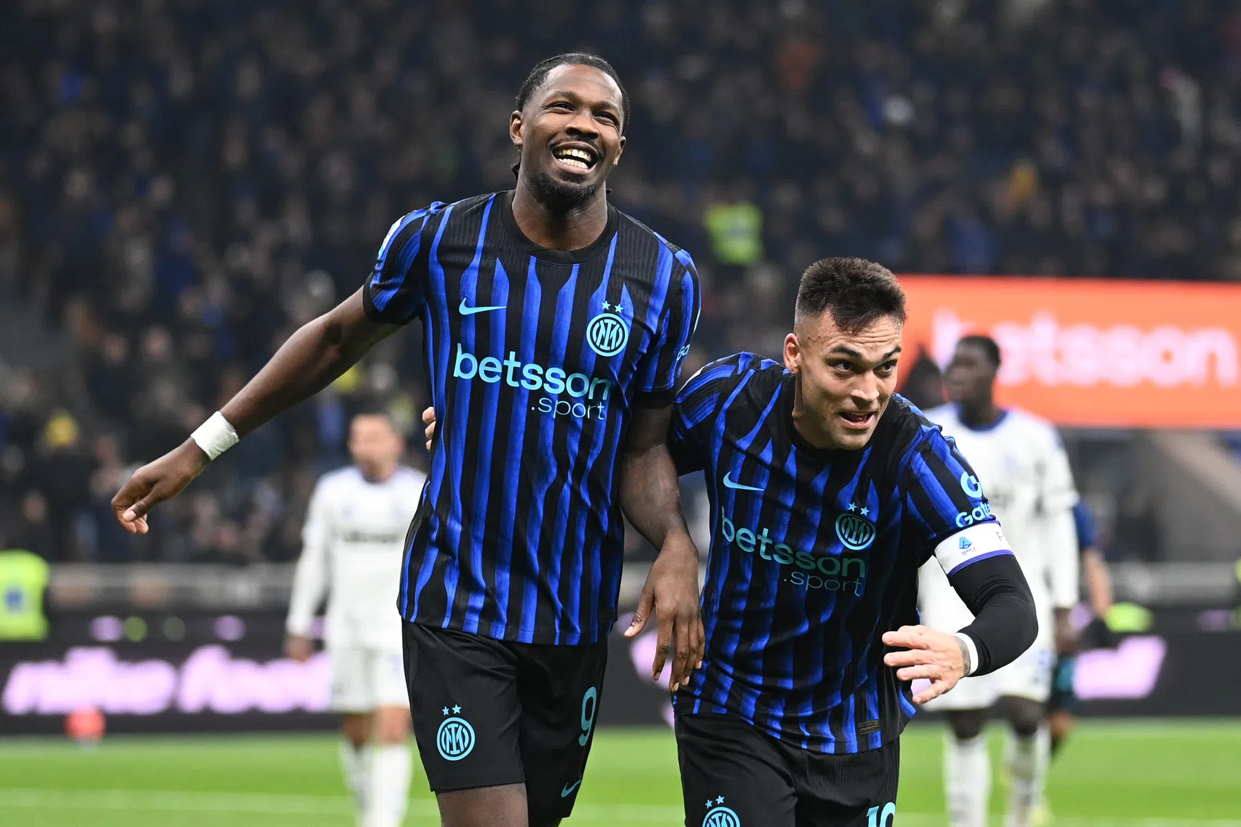 Inter legt druk bij Napoli met klinkende zege op revelatie Como