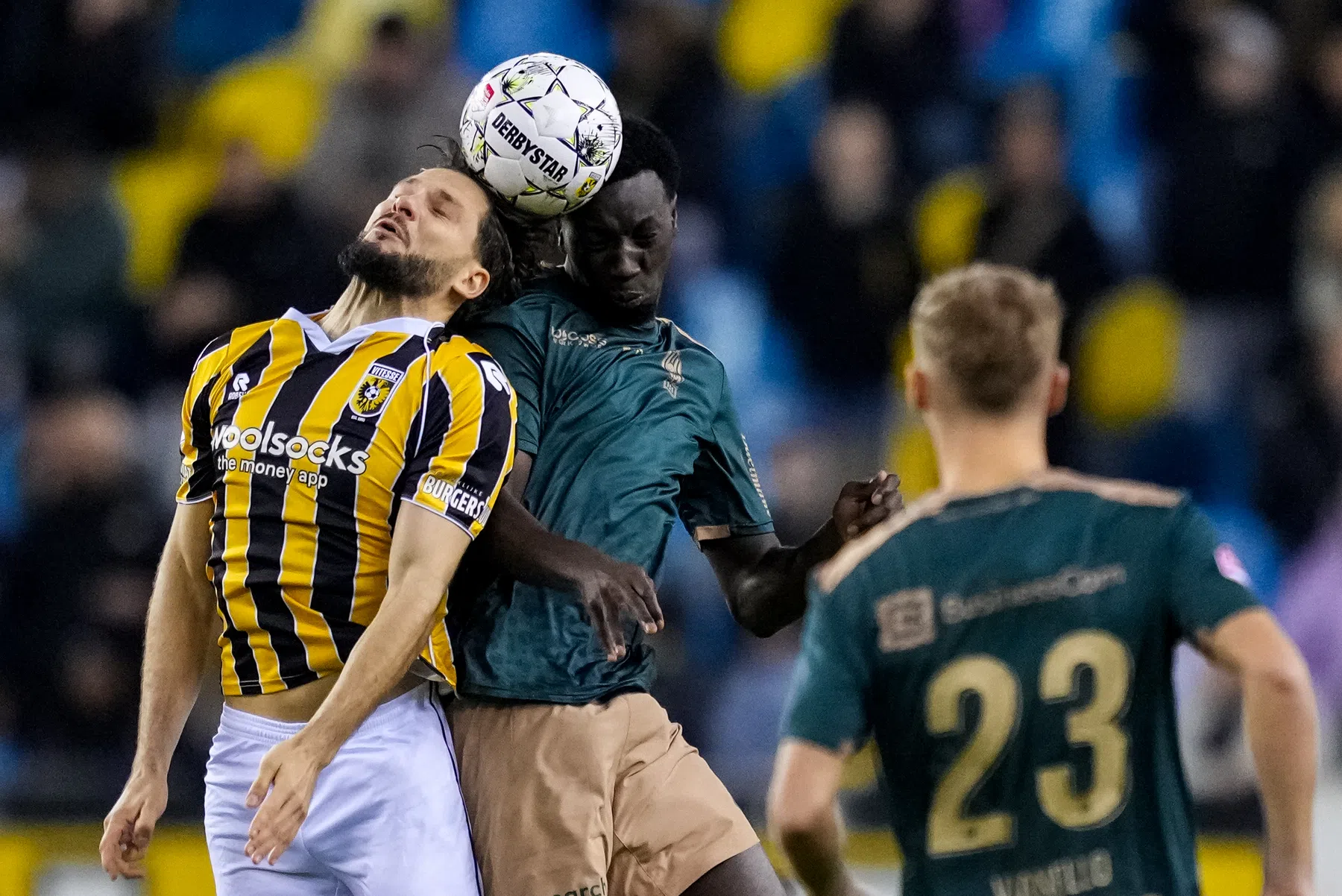 Vitesse verzuimt rode lantaarn over te dragen