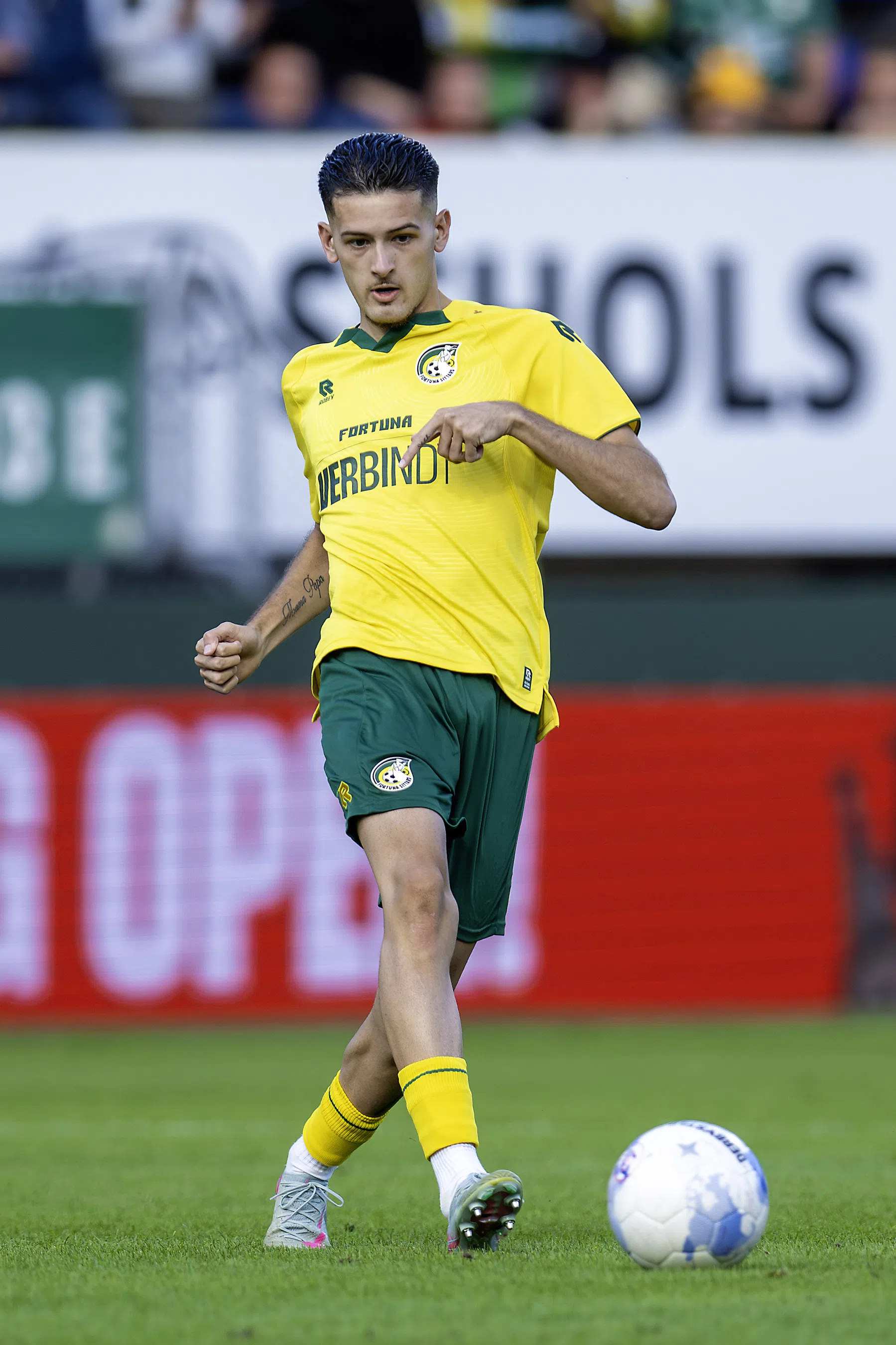 Fortuna Sittard hoort schorsing van twee duels na rode kaart tegen Ajax