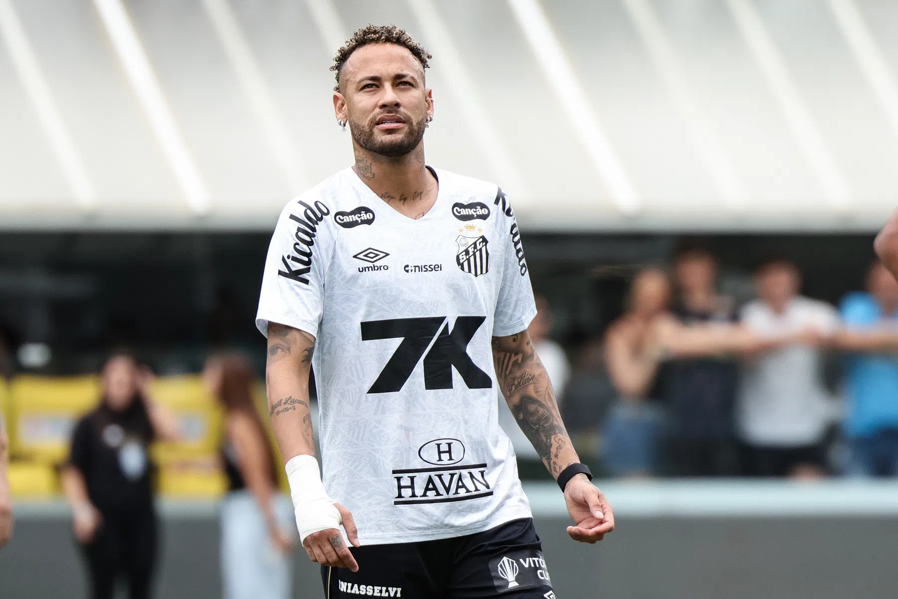 Neymar zocht hulp voor mentale problemen en gaat weer onder het mes