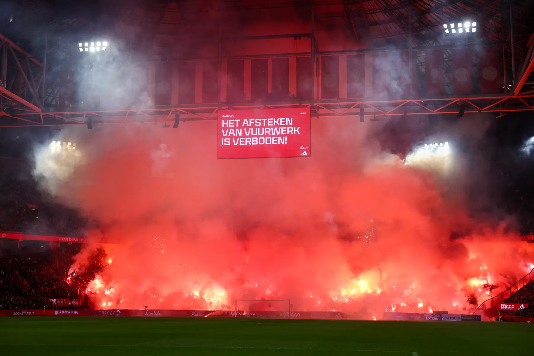 Betaald voetbal doet oproep om raddraaiers strafrechtelijk te vervolgen
