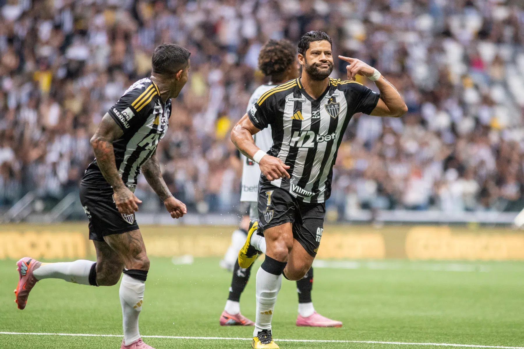 Hulk (39) in de spotlights: uitspraken over trainer en wereldgoal 