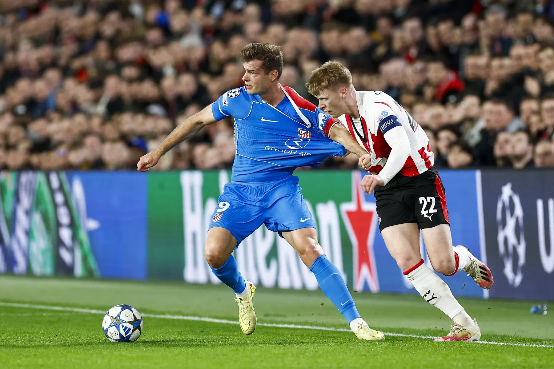 PSV na stormachtig begin en eind onderuit tegen Atlético Madrid