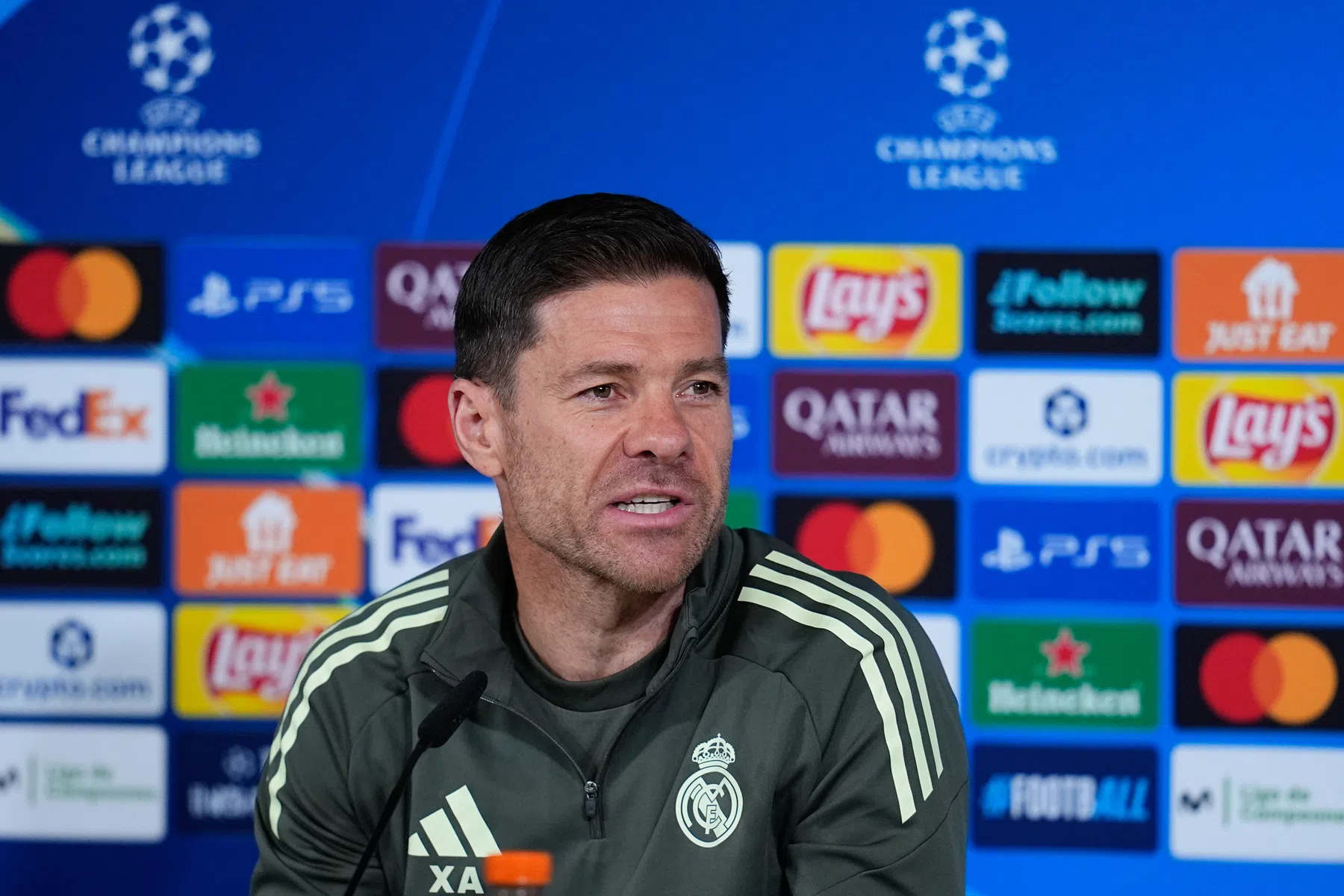 Alonso niet bezig met mogelijk ontslag: 'Kijk uit naar alles wat nog komen gaat'