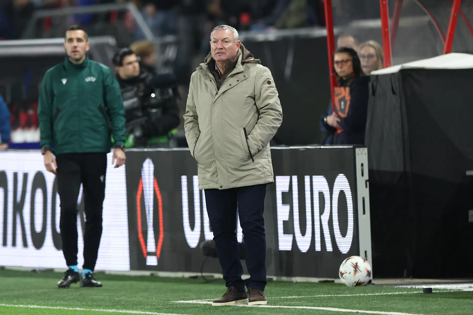 Jans legt zich neer bij uitschakeling FC Utrecht: 'Dit pakt niemand ons af'