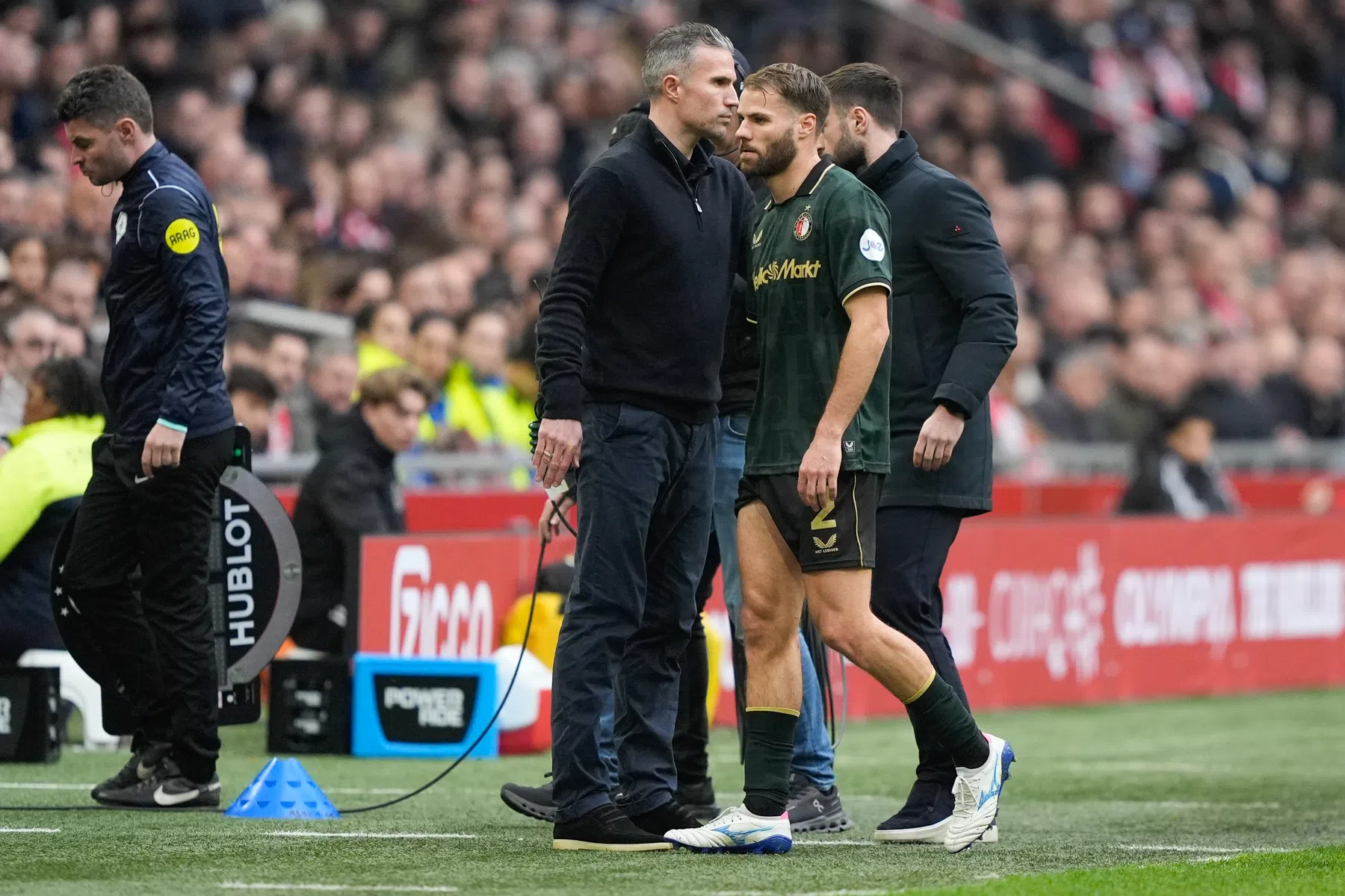 Feyenoord geplaagd door vele blessures: 'Dat is niet ideaal'