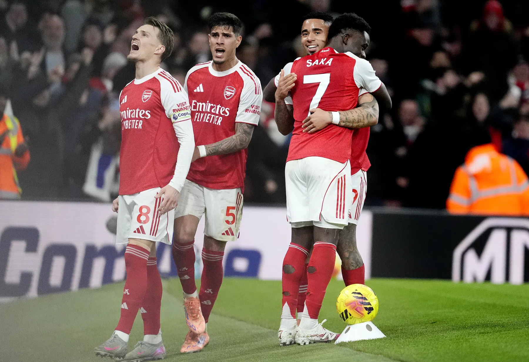 Arteta fel ondanks zege Arsenal: 'Dat was onacceptabel'