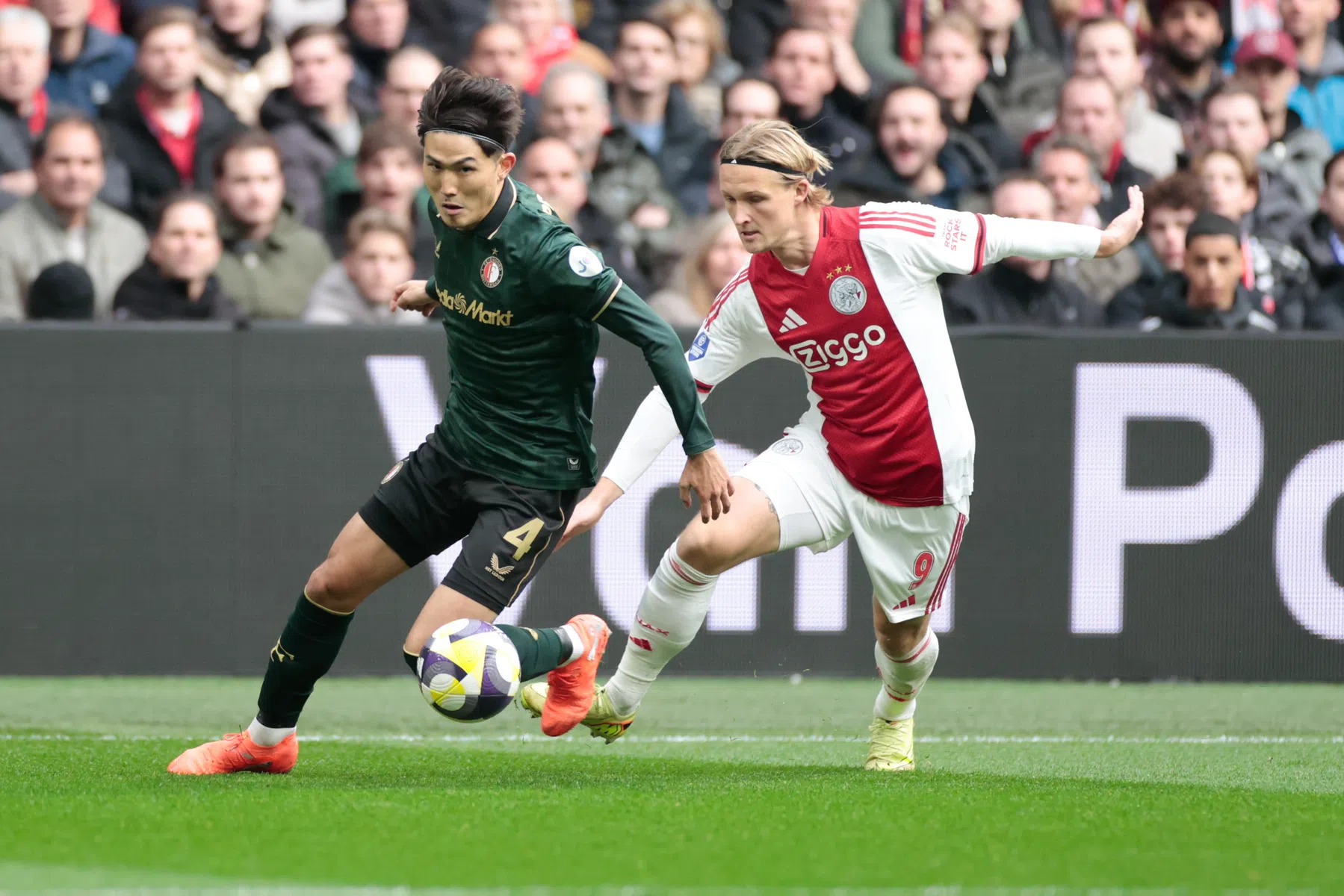 Perez breekt lans voor Dolberg: 'Bij Weghorst drie keer van zijn voet gestuiterd'
