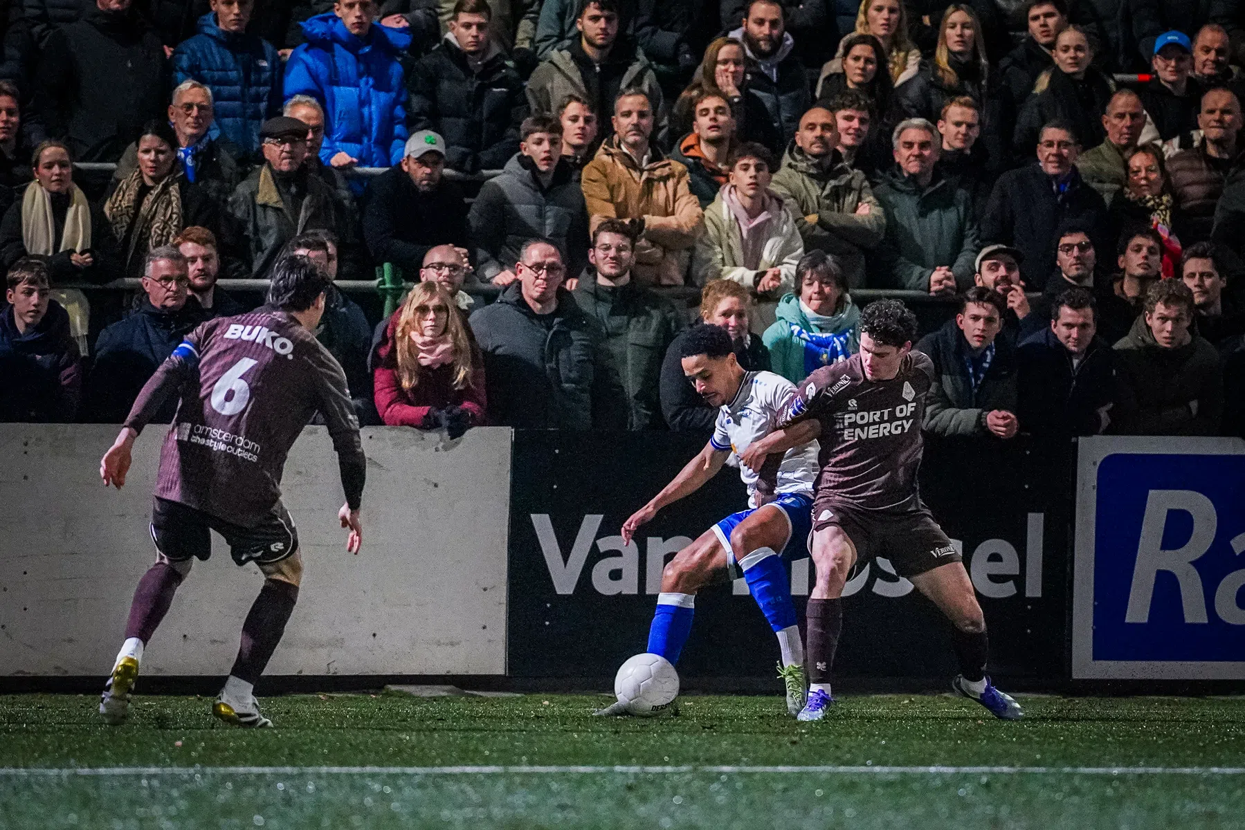 NEC voorkomt ternauwernood overwerk, Telstar eenvoudig verder in bekertoernooi