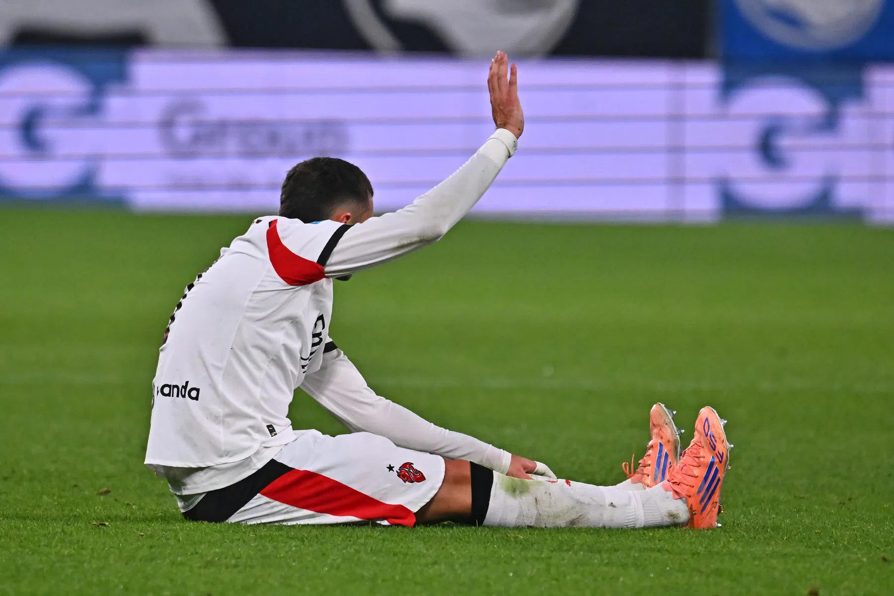 Extra spits voor Milan in aantocht: concurrent voor Gimenez is al geland