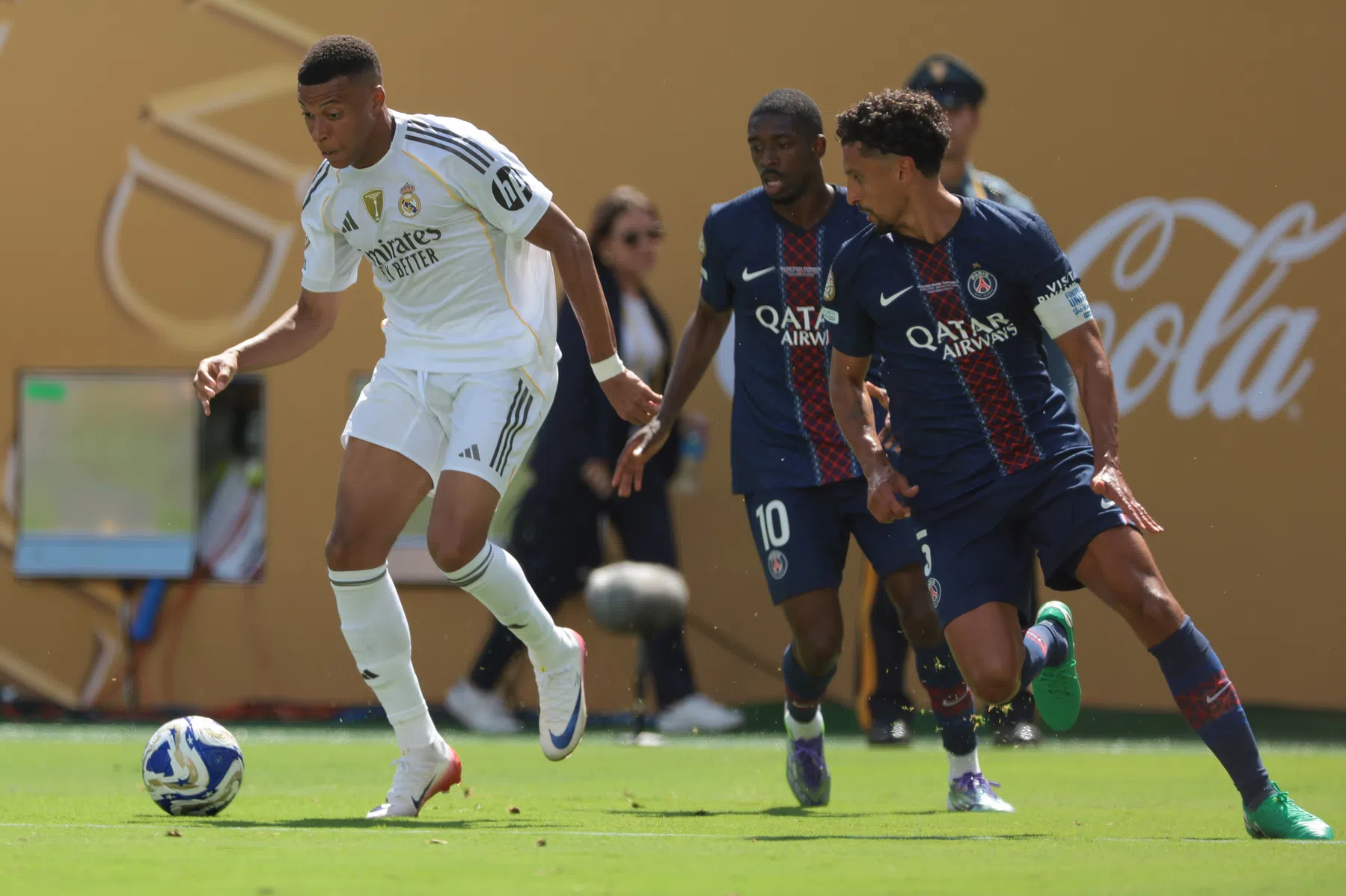 Details rechtszaak: PSG betaalt veel meer, Mbappé krijgt veel minder