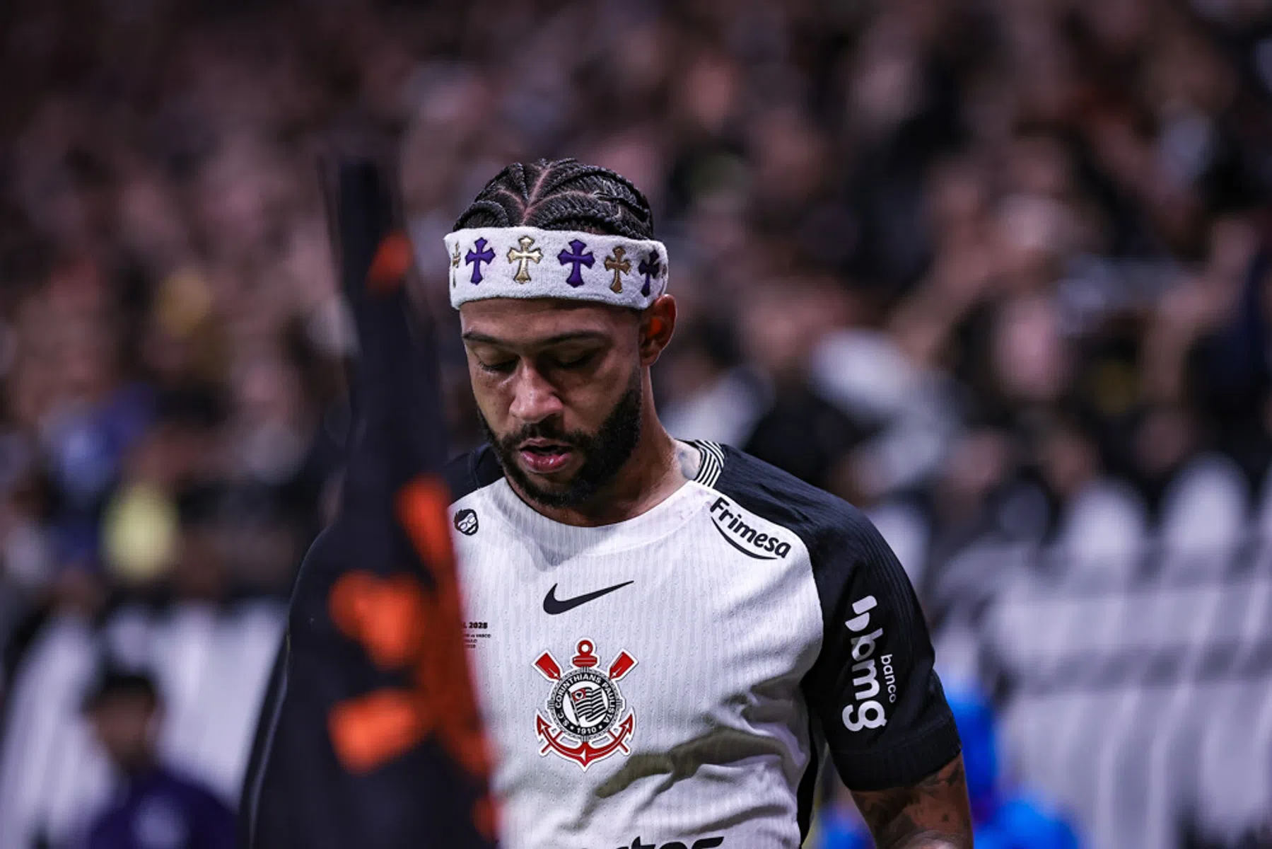 Memphis boos na wissel in bloedeloos eerste deel van bekerfinale