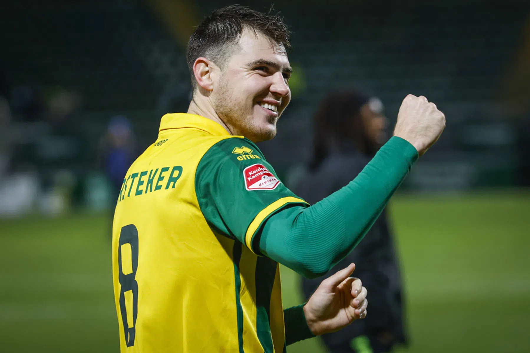 Vlak beste speler van tweede periode, twee Bronzen Schilden naar De Graafschap