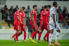 Thumbnail for article: Benfica plaatst statement op X na late penalty Sporting: 'Totale schande'