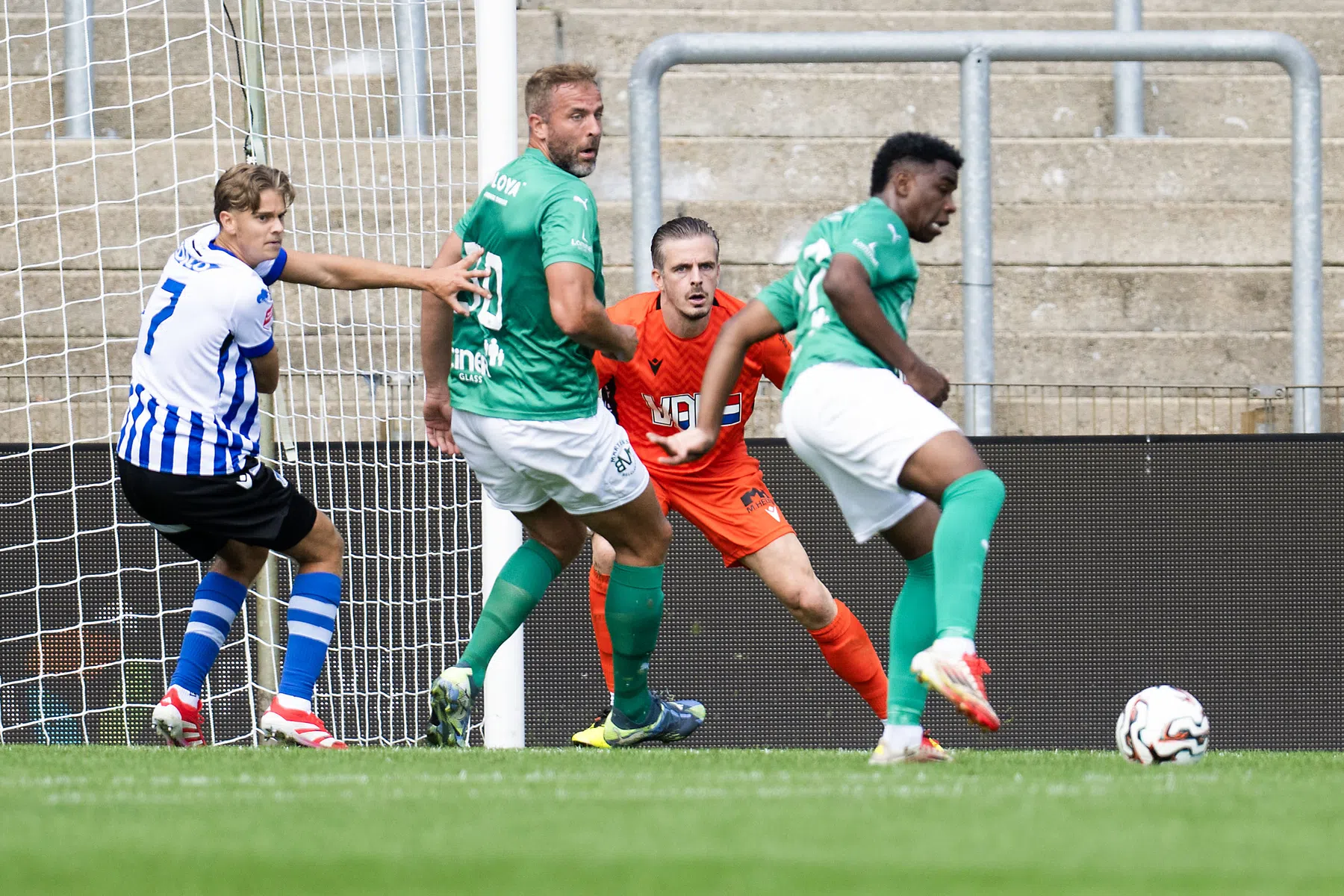 Ook op 36-jarige leeftijd scoort Ralf Seuntjens er lustig op los in België