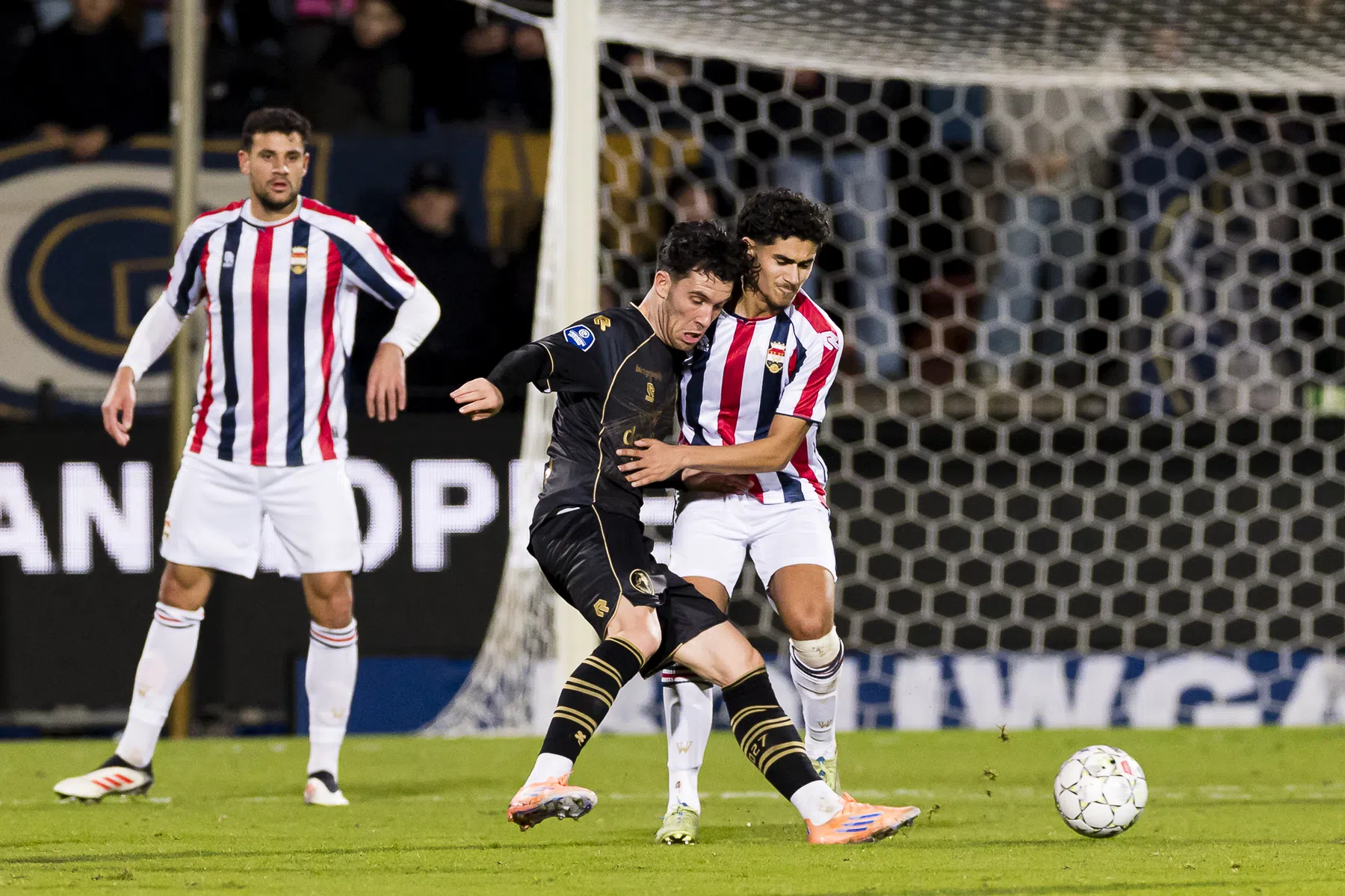 Onverwachte mededeling voor Clement: 'Ben ik geschorst?'