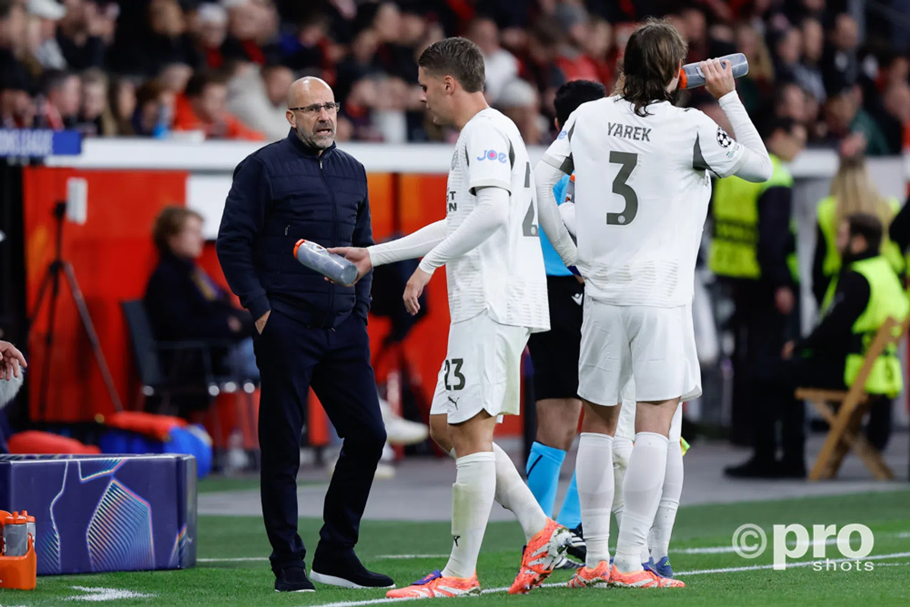 Ambitieus PSV geconfronteerd met interesse Fenerbahçe in Veerman