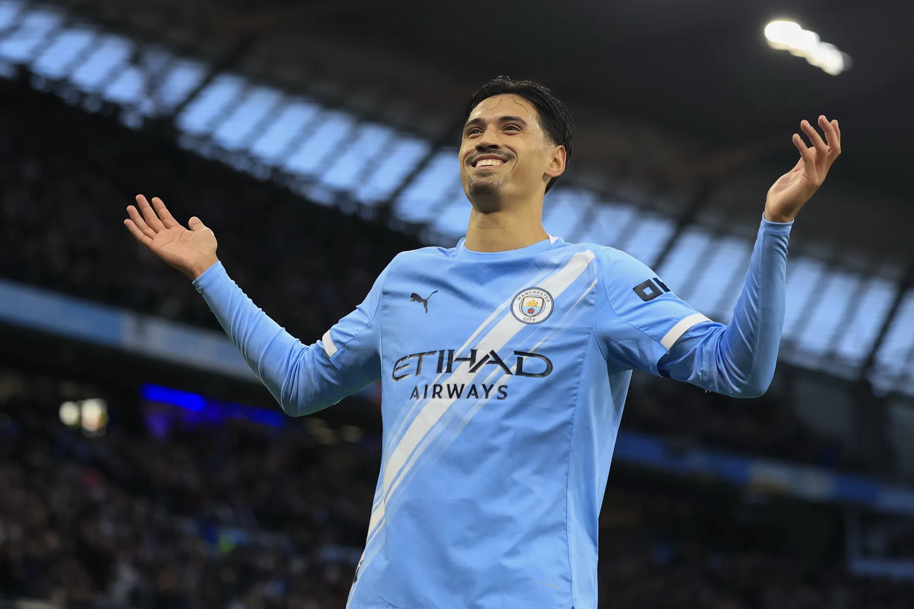 Reijnders opent rekening in Etihad Stadium: 'Ik heb hier lang op gewacht'