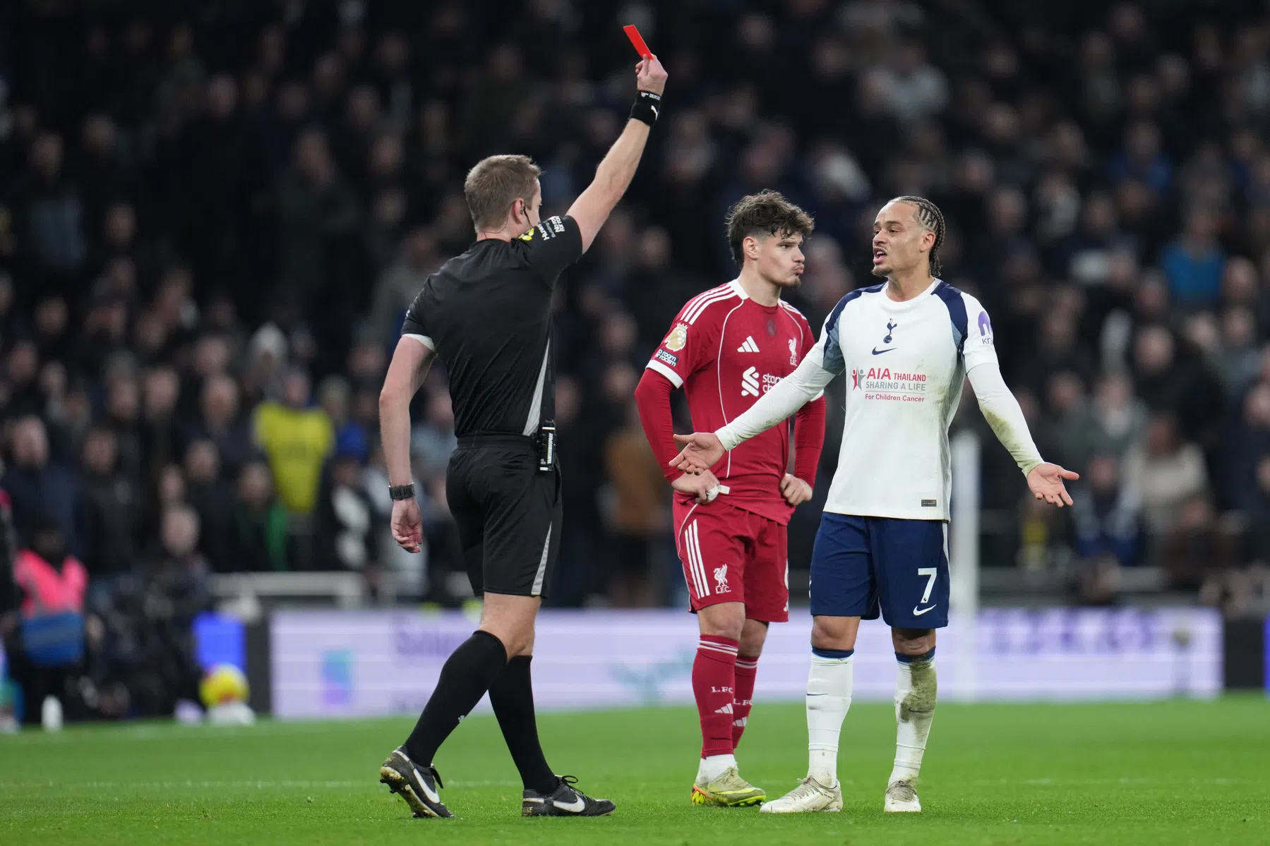 Liverpool profiteert tegen Spurs optimaal van kortsluiting bij Simons