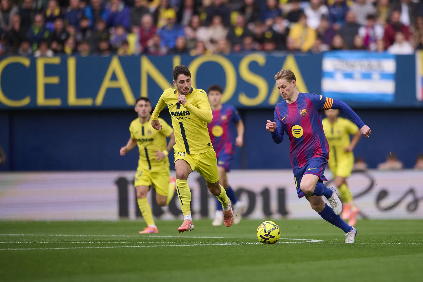 De Jong domineert op de plek van Pedri: 'We zitten in een goede flow'