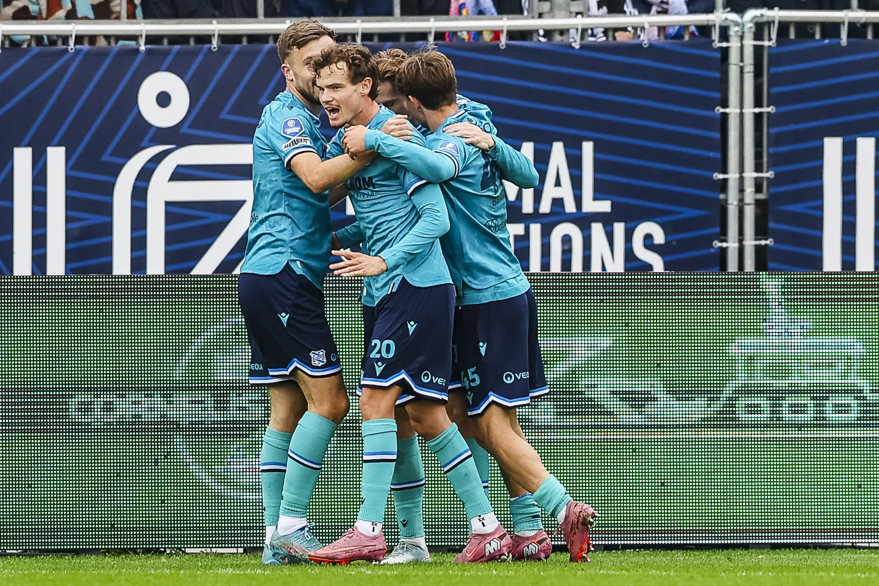 Veldman daagt Trenskow uit bij Heerenveen: 'Dat is de hogere norm die we zetten'